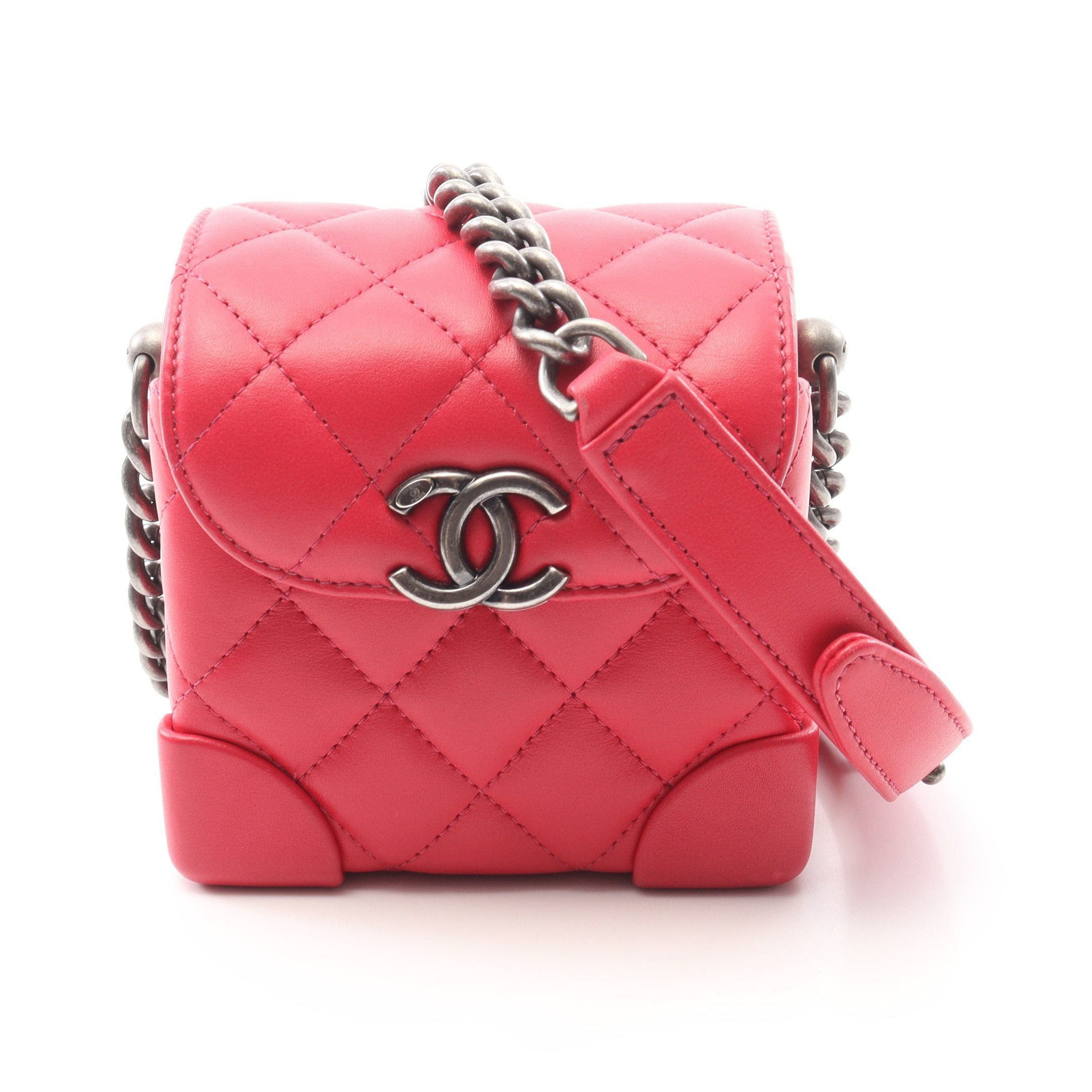 Chanel Matelasse Mini Vanity Magenta Chain Shoulder Bag Lambskin Pink Red Antique Silver Hardware