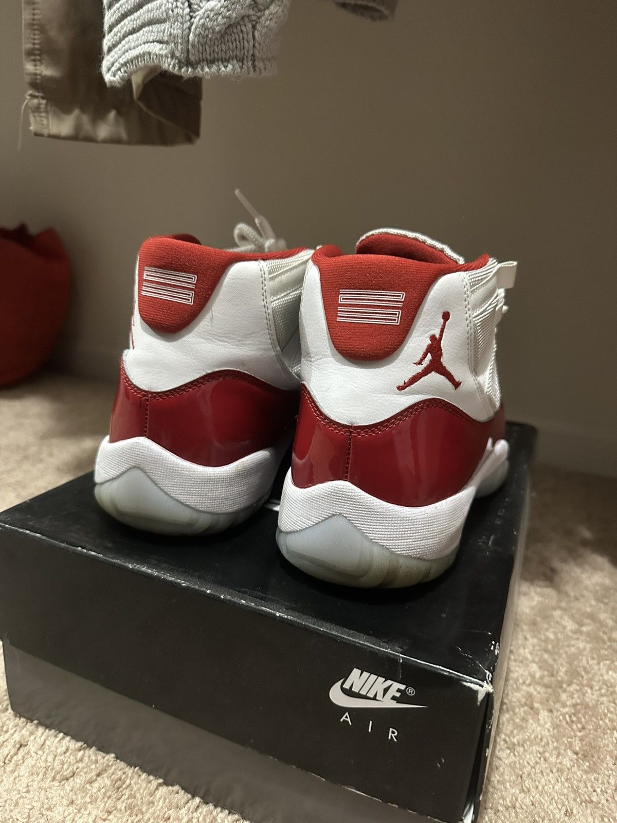 Jordan Brand jordan retro 11 high cherry Size 9.5 Size US 9 / EU 42 - 2 Thumbnail