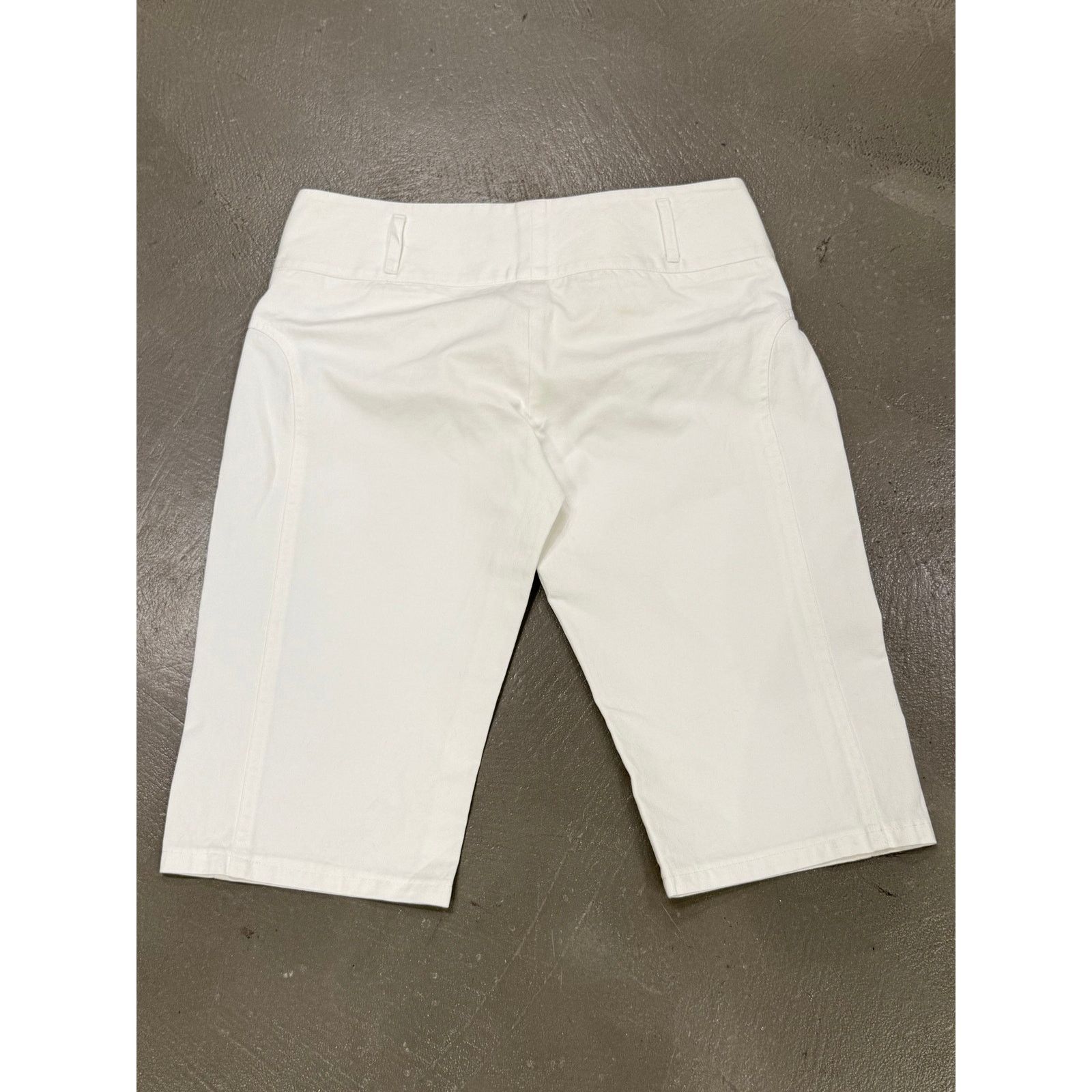 Dolce & Gabbana 2001 Dolce & Gabbana white cotton belted shorts Size 26" / US 2 / IT 38 - 2 Thumbnail
