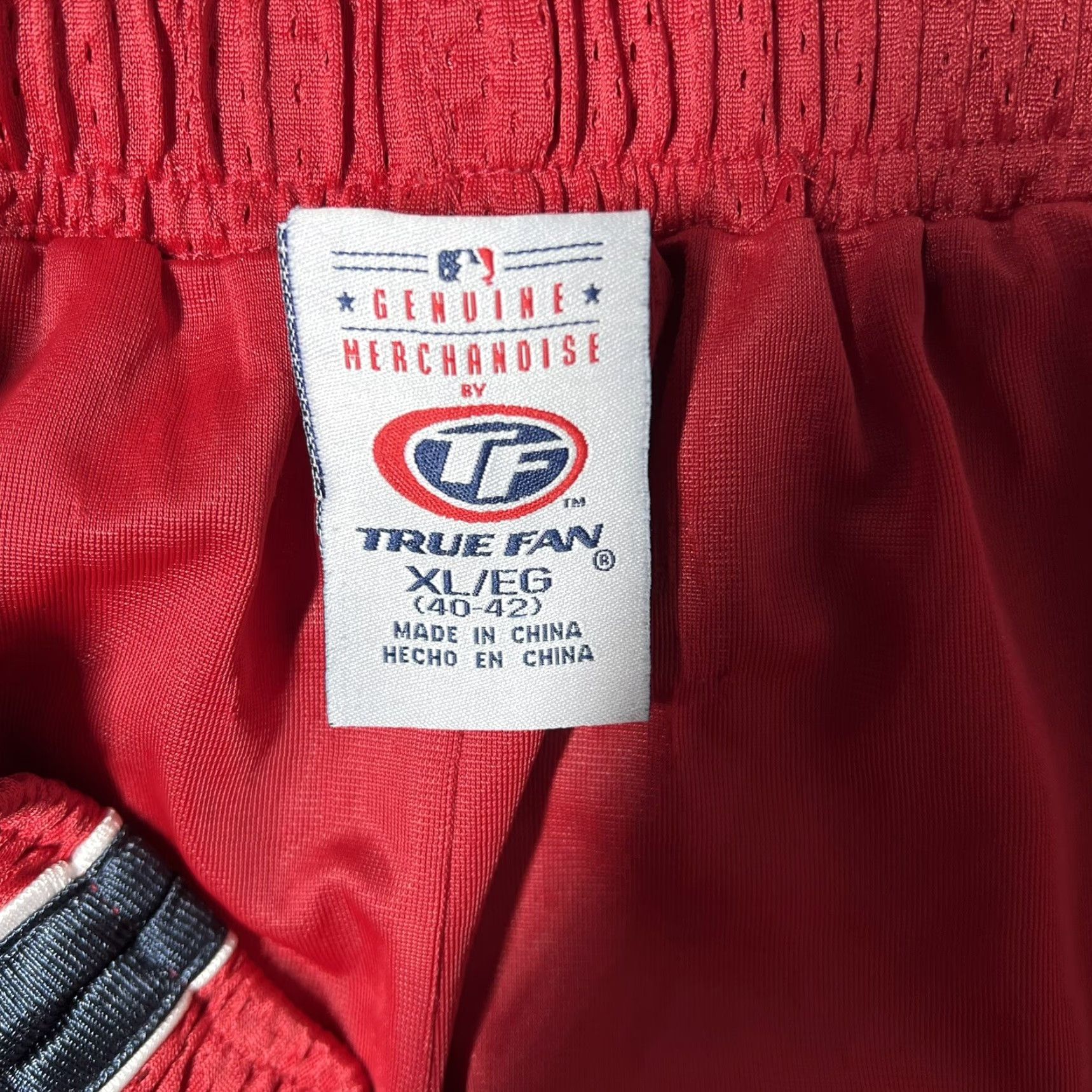 Vintage VINTAGE MLB Genuine Merchandise Los Angeles Angels Sweat Shorts Mens XL Red Embroidered Logo Training Size US 36 / EU 52 - 7 Thumbnail