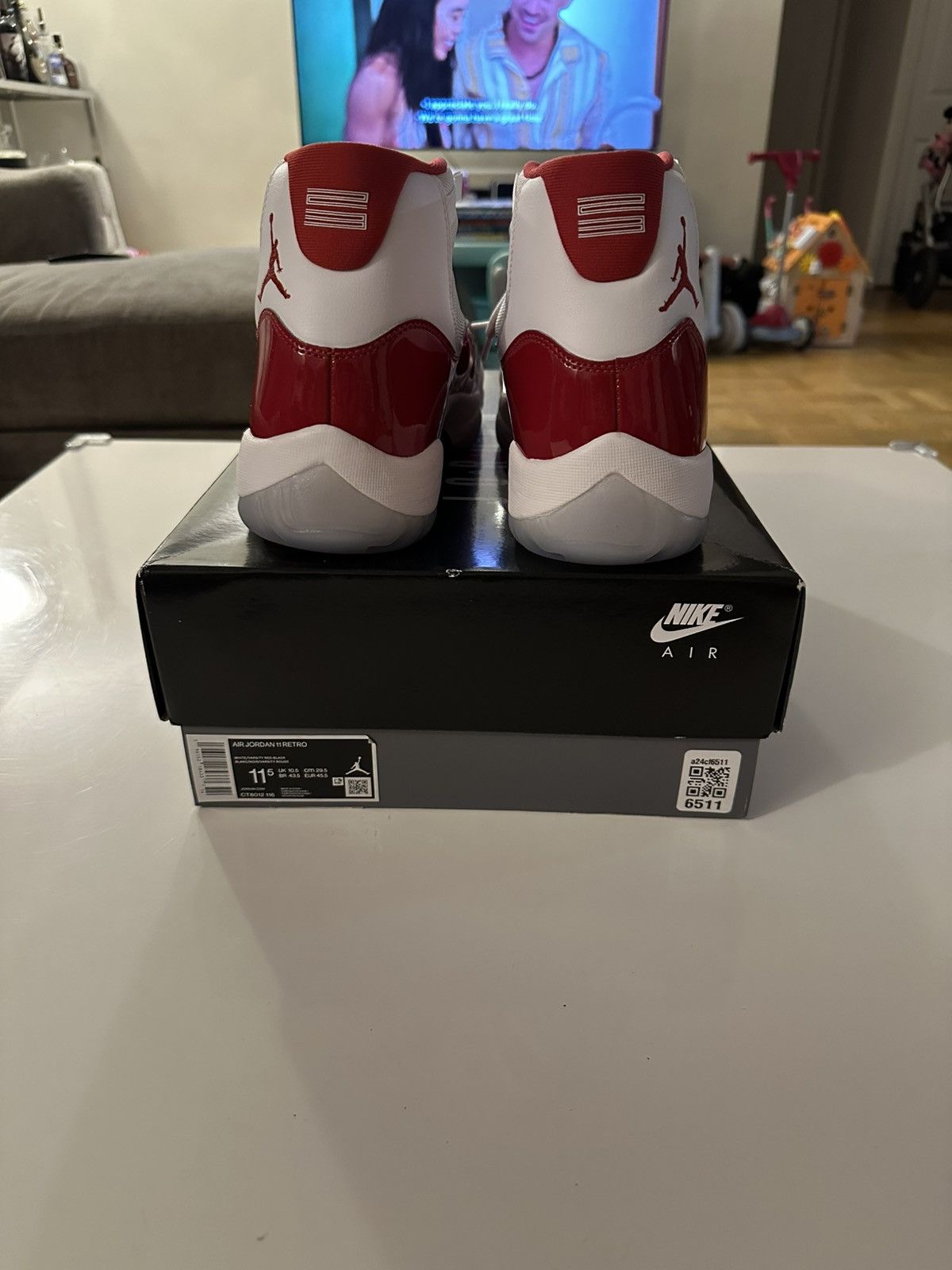 Jordan Brand × Nike Air Jordan 11 Retro ‘Cherry’ Size US 11.5 / EU 44-45 - 4 Thumbnail