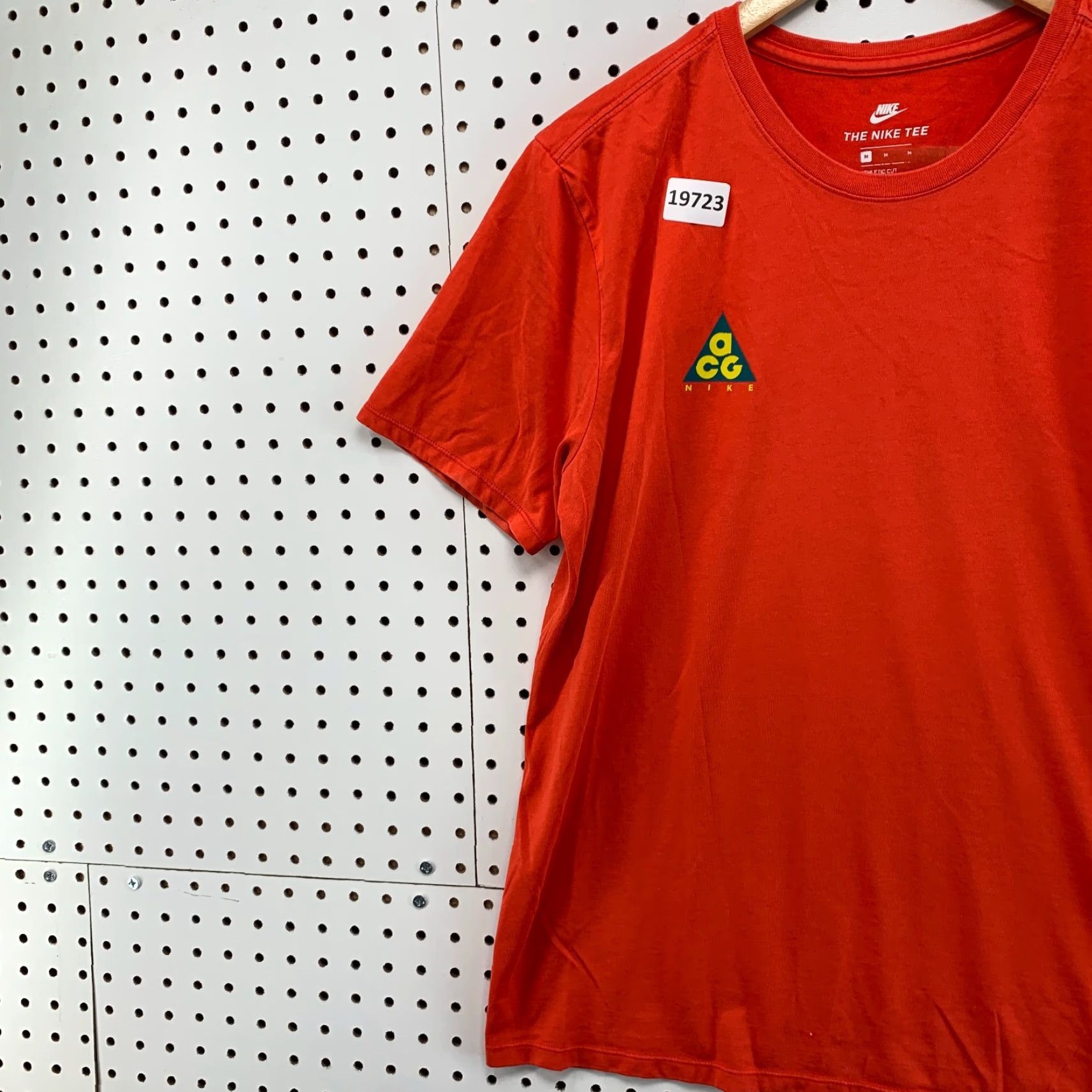 Nike VINTAGE Nike ACG Shirt Orange "We Out There" Adult Medium Short Sleeve 20.5x27.5 Size US M / EU 48-50 / 2 - 3 Thumbnail