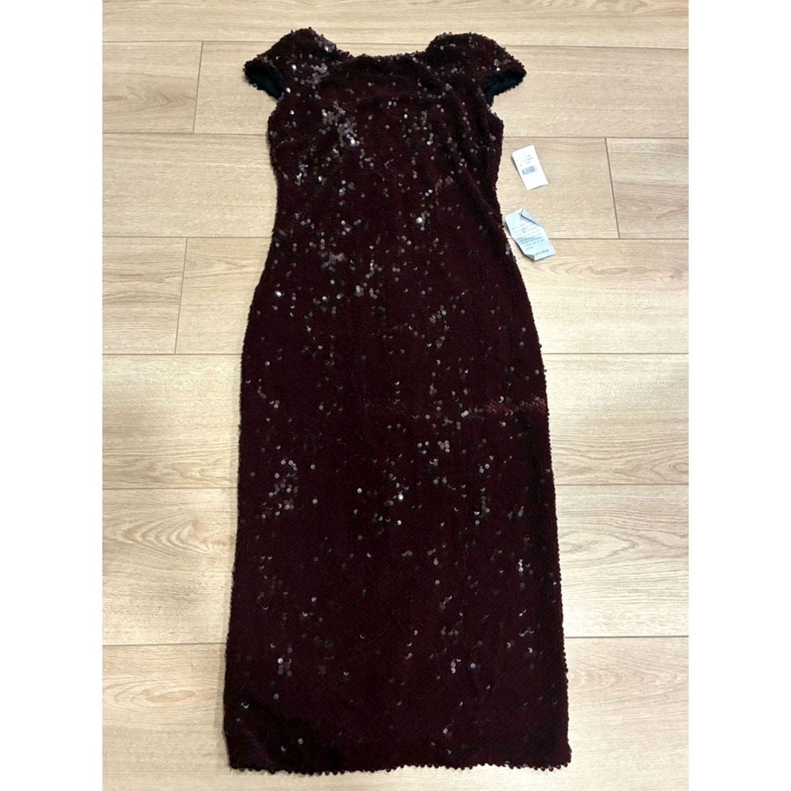 Dress the Population Dress the Population Marcella Velvet Sequin Dress Burgundy L Women Midi Sequin Dress the Population Womens L Burgundy Velvet Sequin Dress Size L / US 10 / IT 46 - 3 Thumbnail