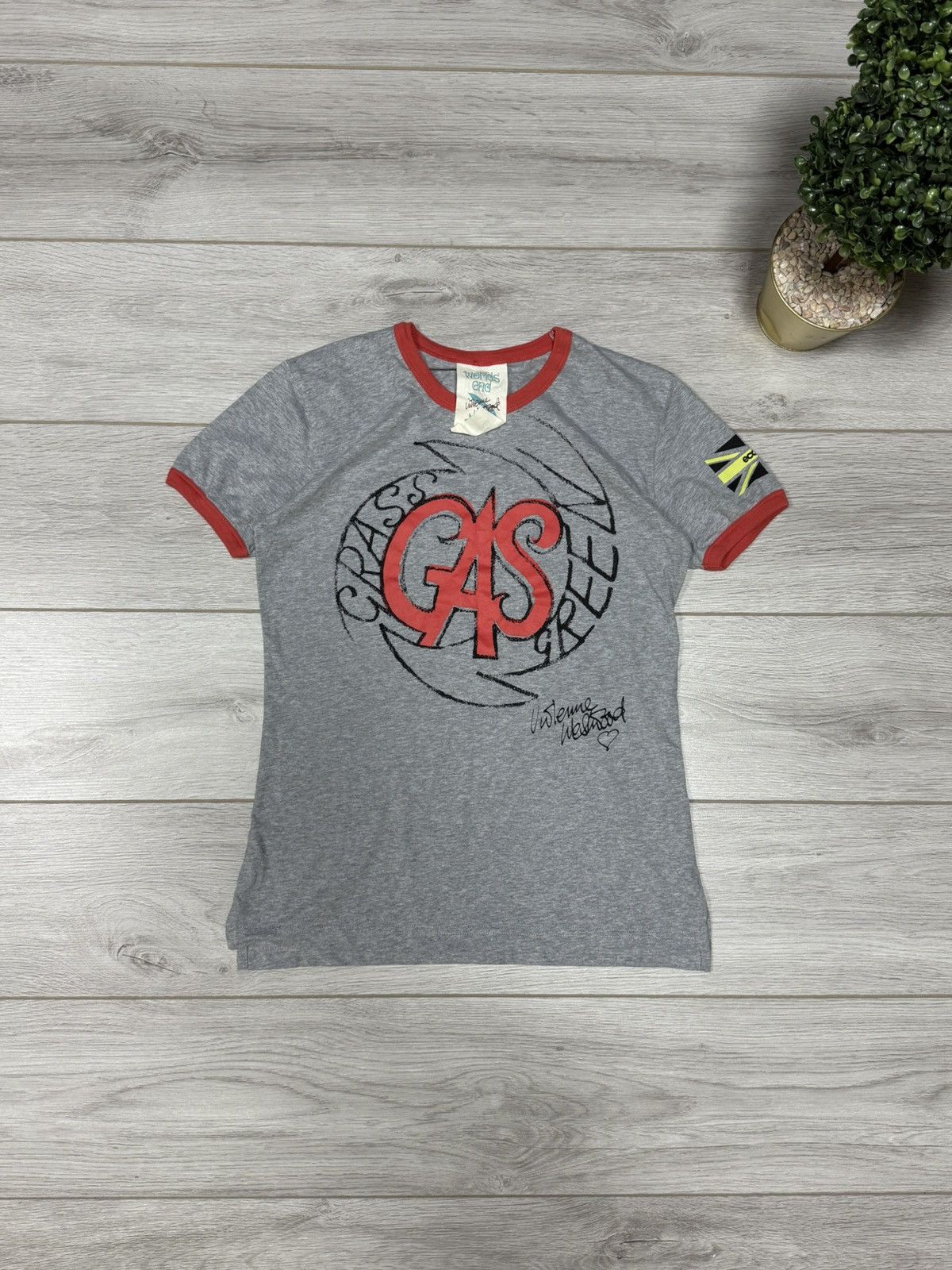 Vivienne Westwood Vivienne Westwood RARE GAS grass green worlds end tee Size US M / EU 48-50 / 2 - 4 Thumbnail