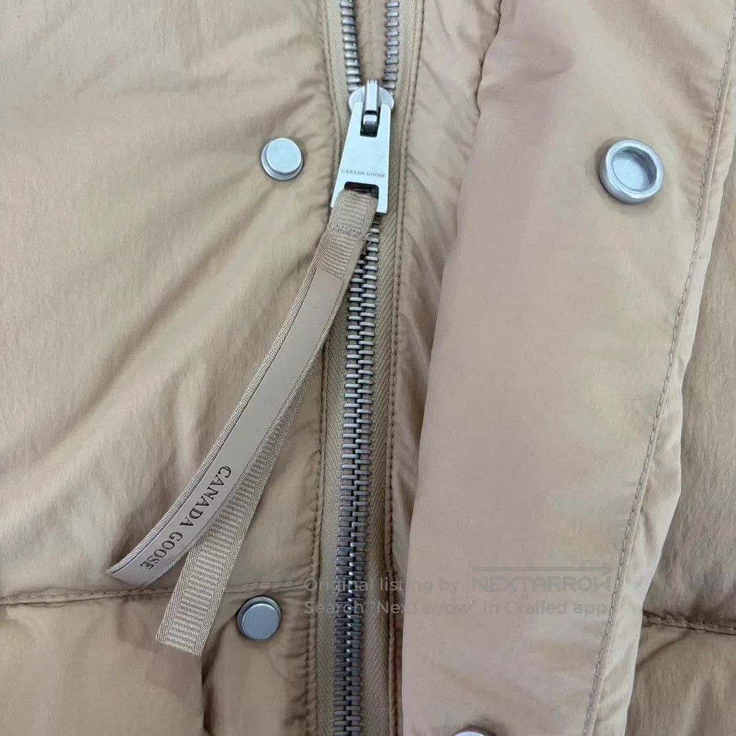 Canada Goose Beige Puffer Vest - Size M. Size US M / EU 48-50 / 2 - 8 Thumbnail