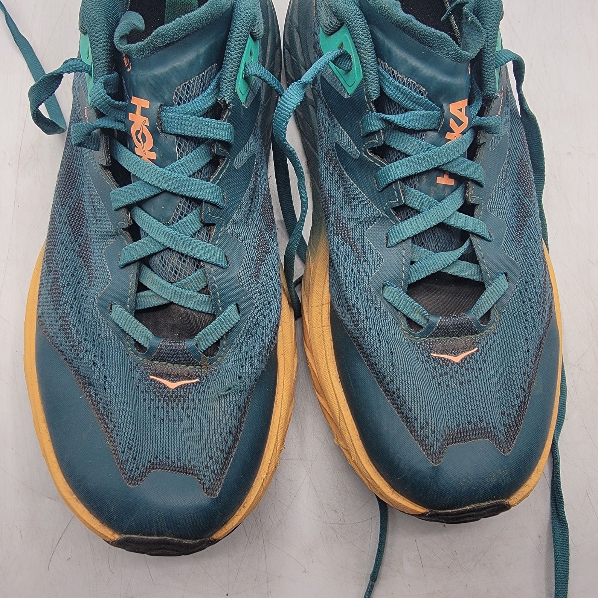 Hoka Hoka One One Speedgoat 5 GTX Womens 10 B Green Running Shoes Size US 10 / IT 40 - 11 Thumbnail