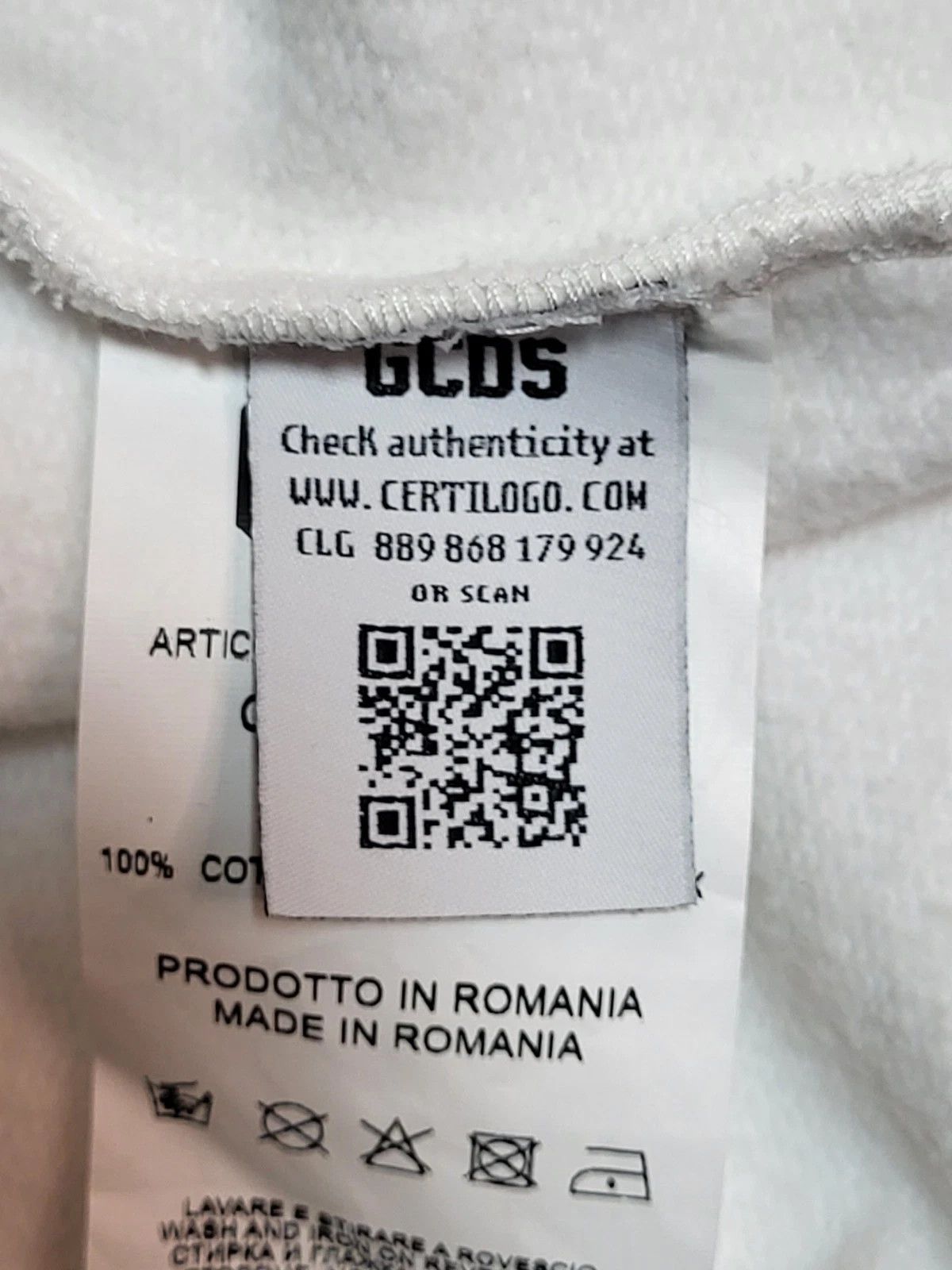 GCDS GCDS Wear Cropped White Heart Cotton Sweatshirt Hoodie Size M / US 6-8 / IT 42-44 - 16 Thumbnail