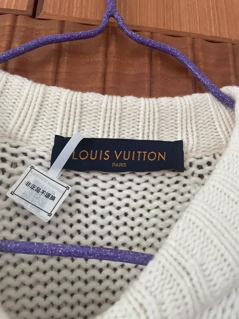 Louis Vuitton Louis Vuitton Letter Logo Knit Cardigan -2505 Size US S / EU 44-46 / 1 - 3 Thumbnail