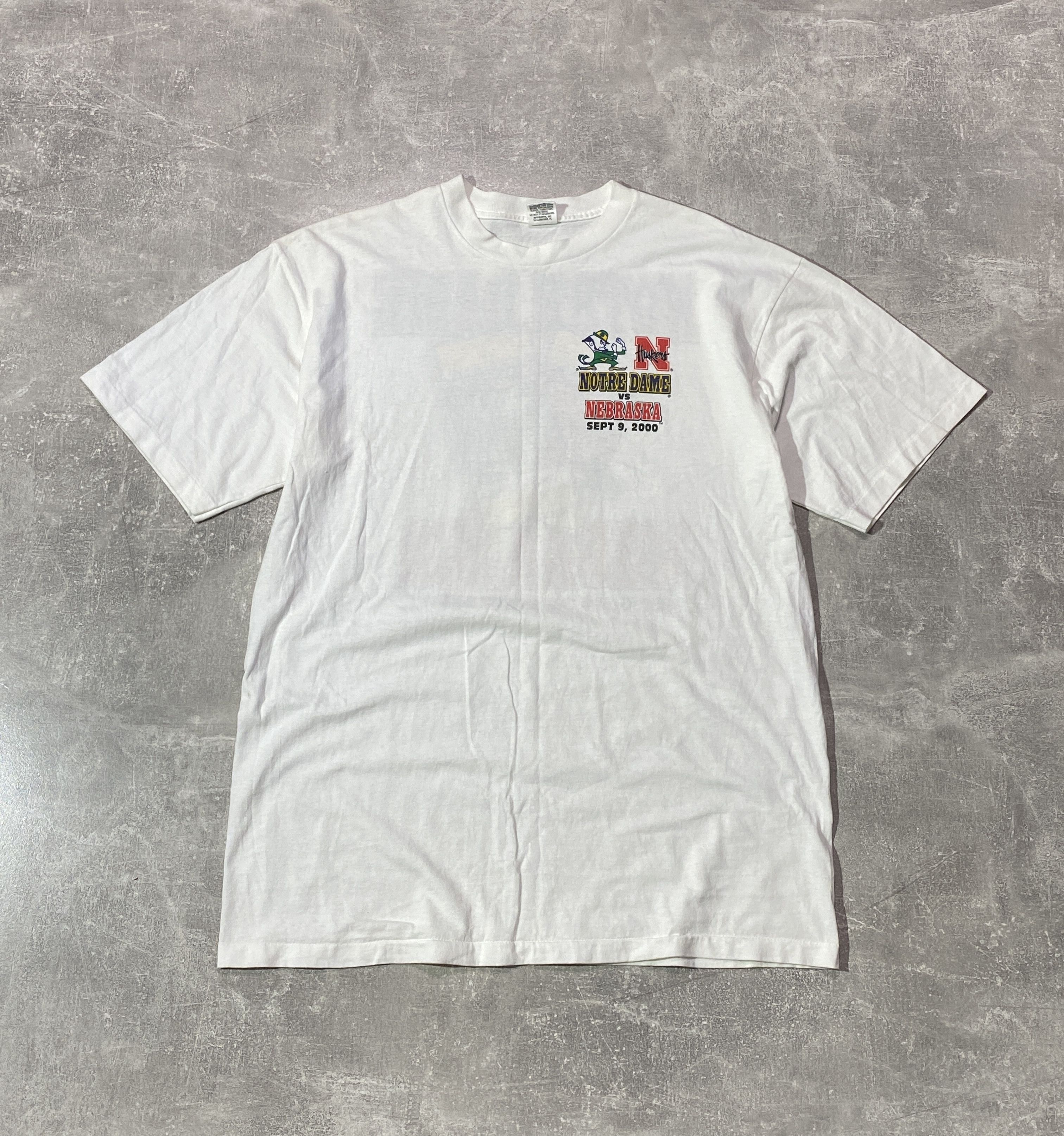 Vintage Vintage 00s Notre Dame vs Nebraska Made in USA T-shirt Size US L / EU 52-54 / 3 - 2 Thumbnail