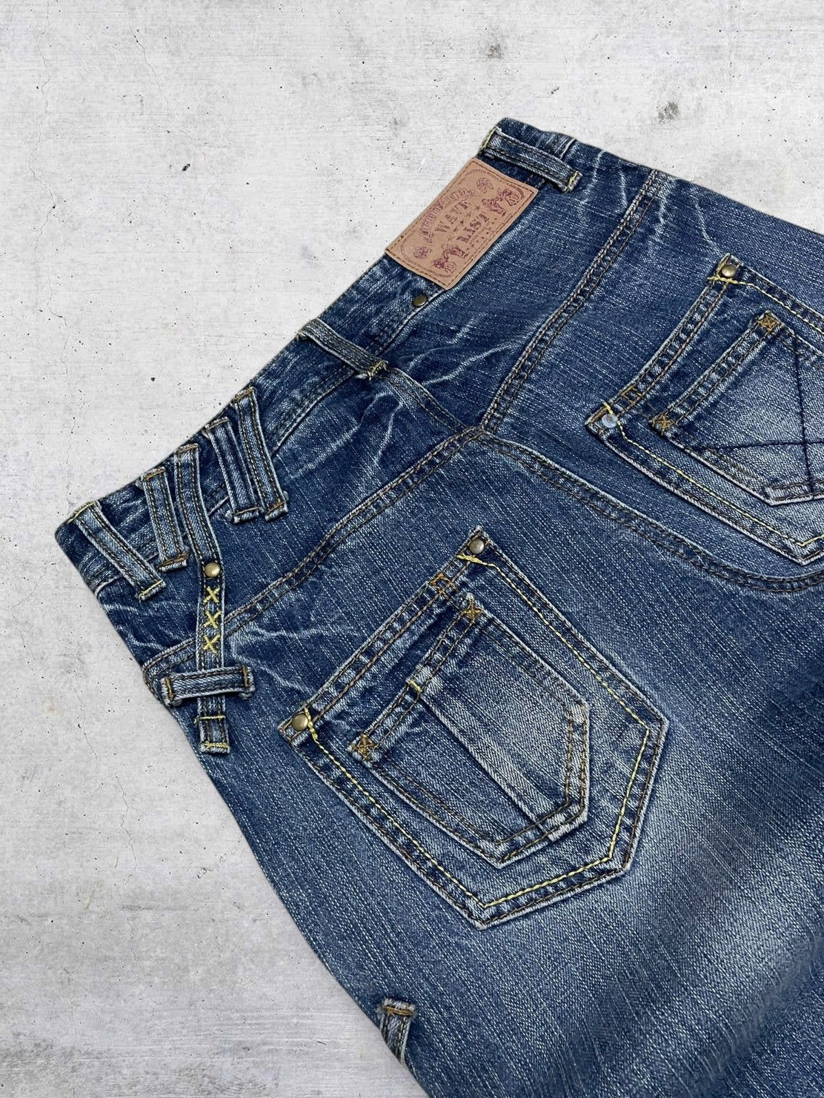 Japanese Brand VINTAGE WAVELIST JAPAN DESIGNER 90S DISTRESSED STREET DENIM Size US 27 - 15 Thumbnail