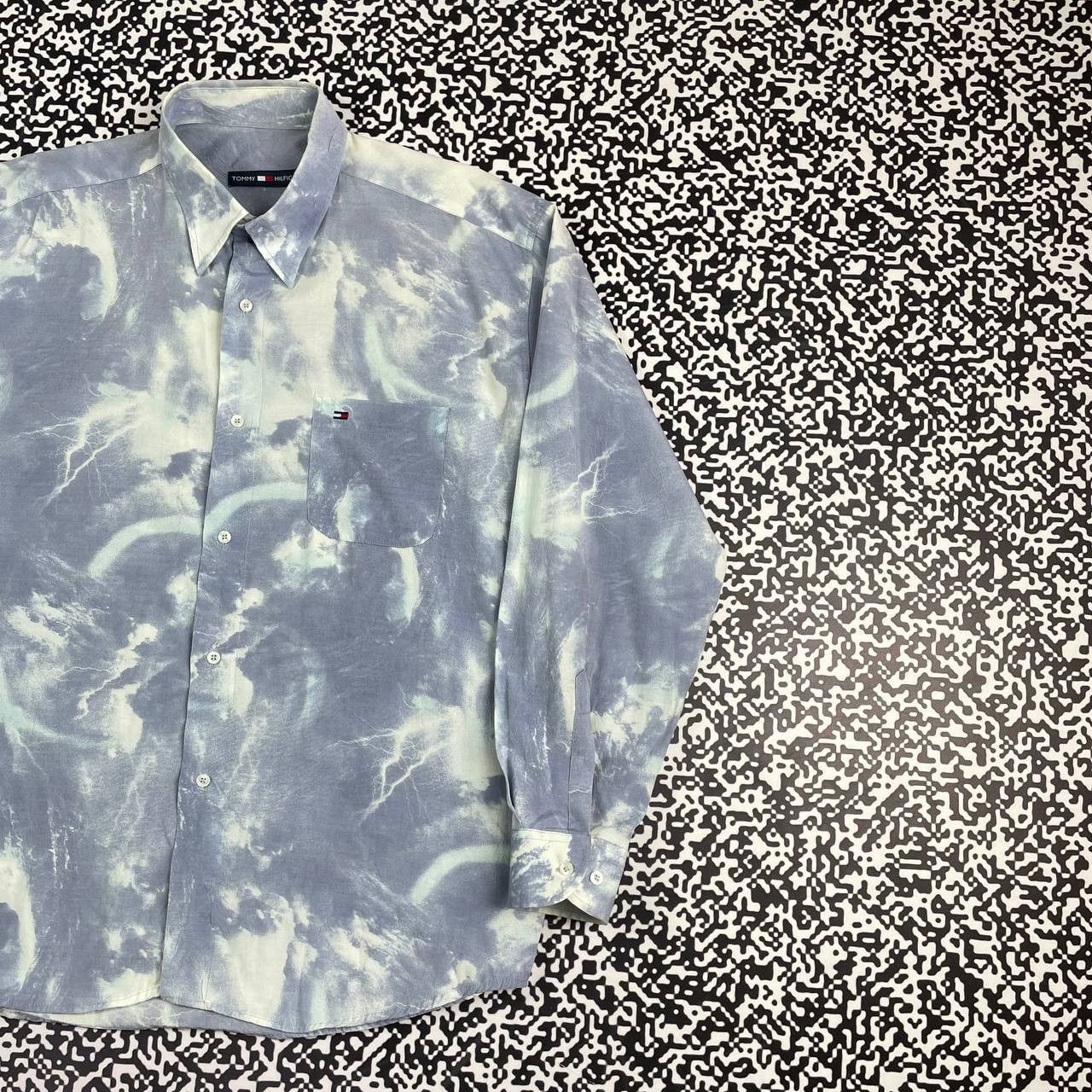 Tommy Hilfiger Vintage Y2K Tommy Hilfiger Retro Art Rare Shirt Size US XL / EU 56 / 4 - 3 Thumbnail