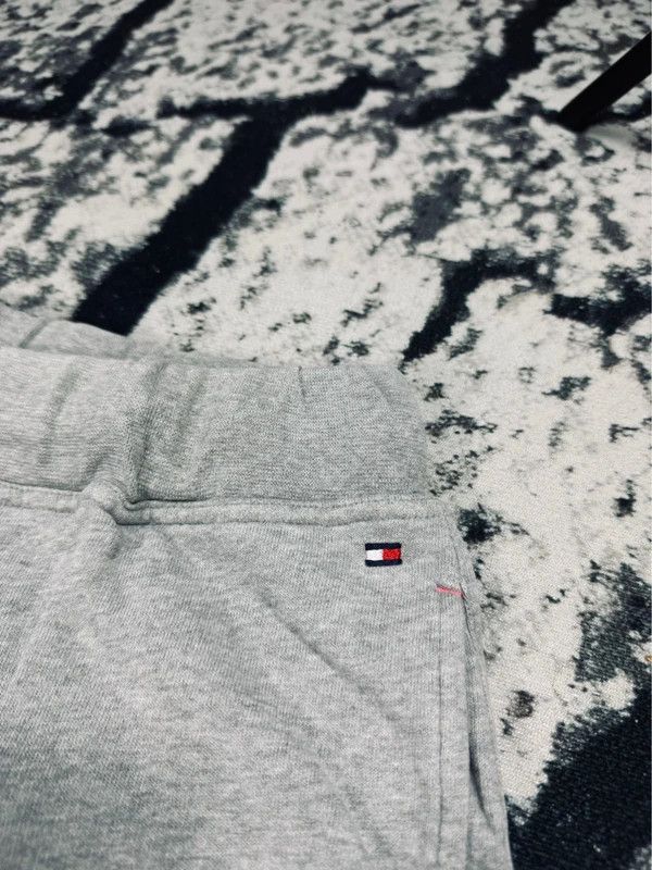 Tommy Hilfiger Tommy Hilfiger wide-leg tracksuits gray logo M Size 26" / US 2 / IT 38 - 4 Thumbnail