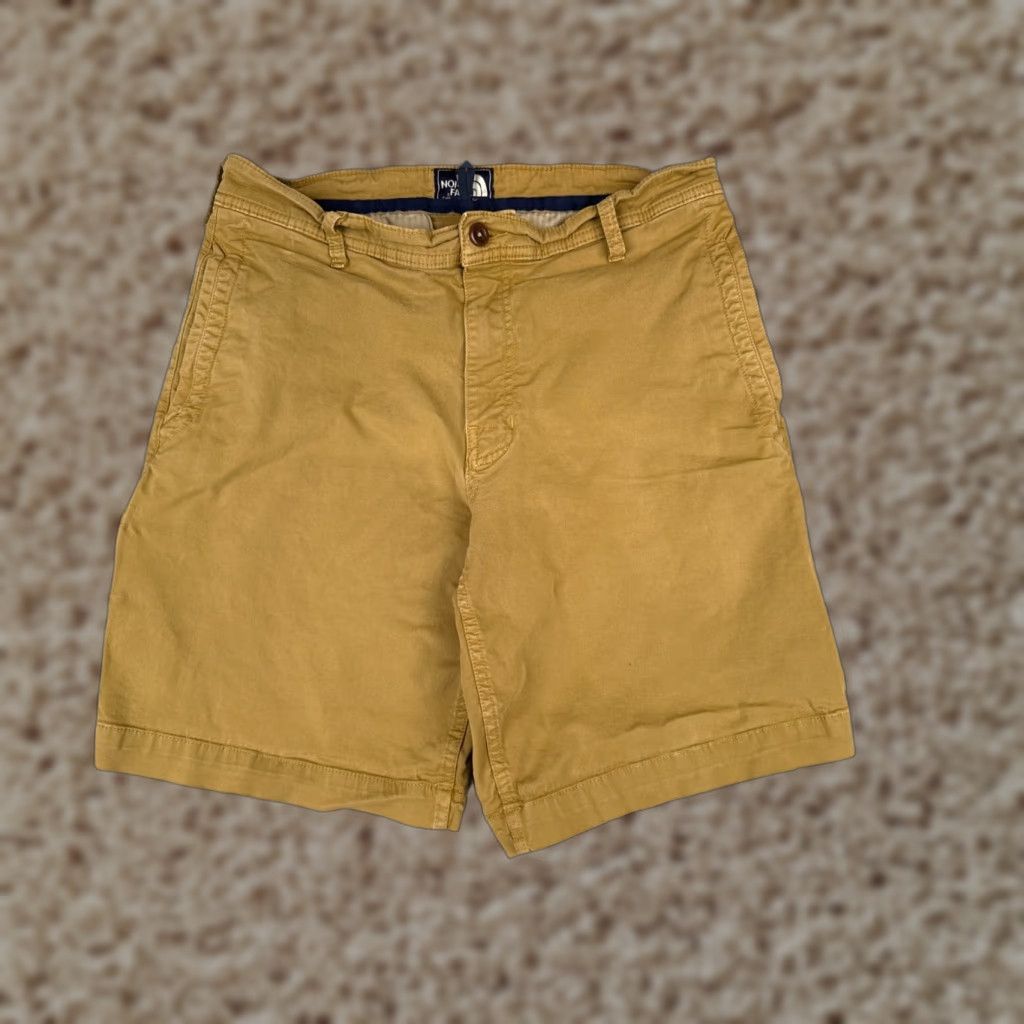 The North Face VINTAGE The North Face Shorts Men 32 Yellow Cotton Twill Chino Hiking Camp 31x9 Mens Regular 32 Yellow Small spots front/back Size US 32 / EU 48 - 1 Thumbnail