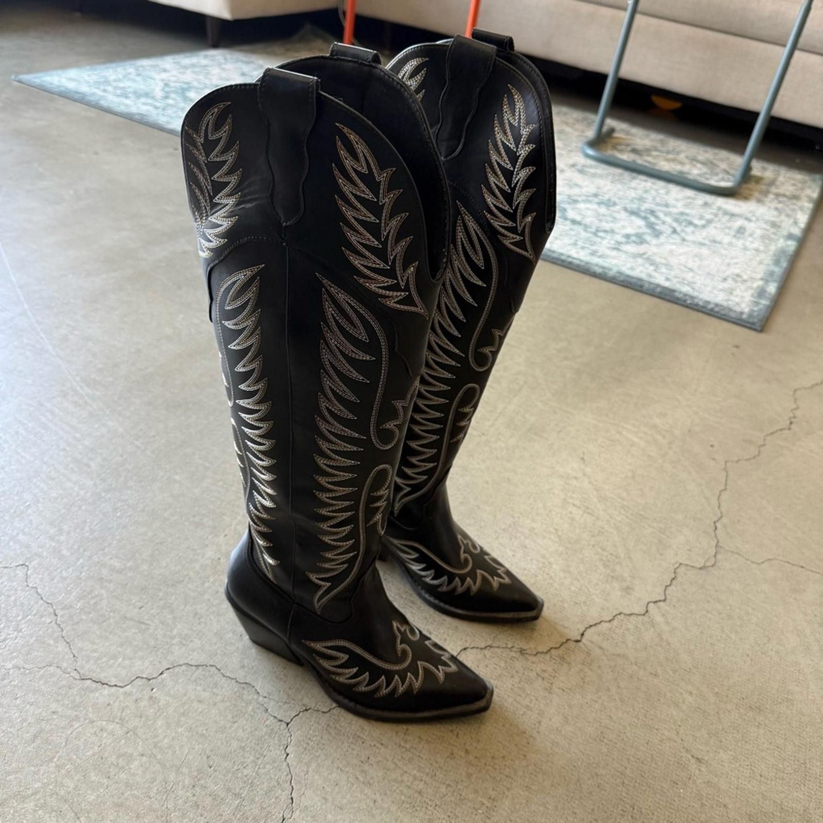 Asos ASOS DESIGN / Chester contrast stitch western knee boot Size US 6 / IT 36 - 7 Thumbnail