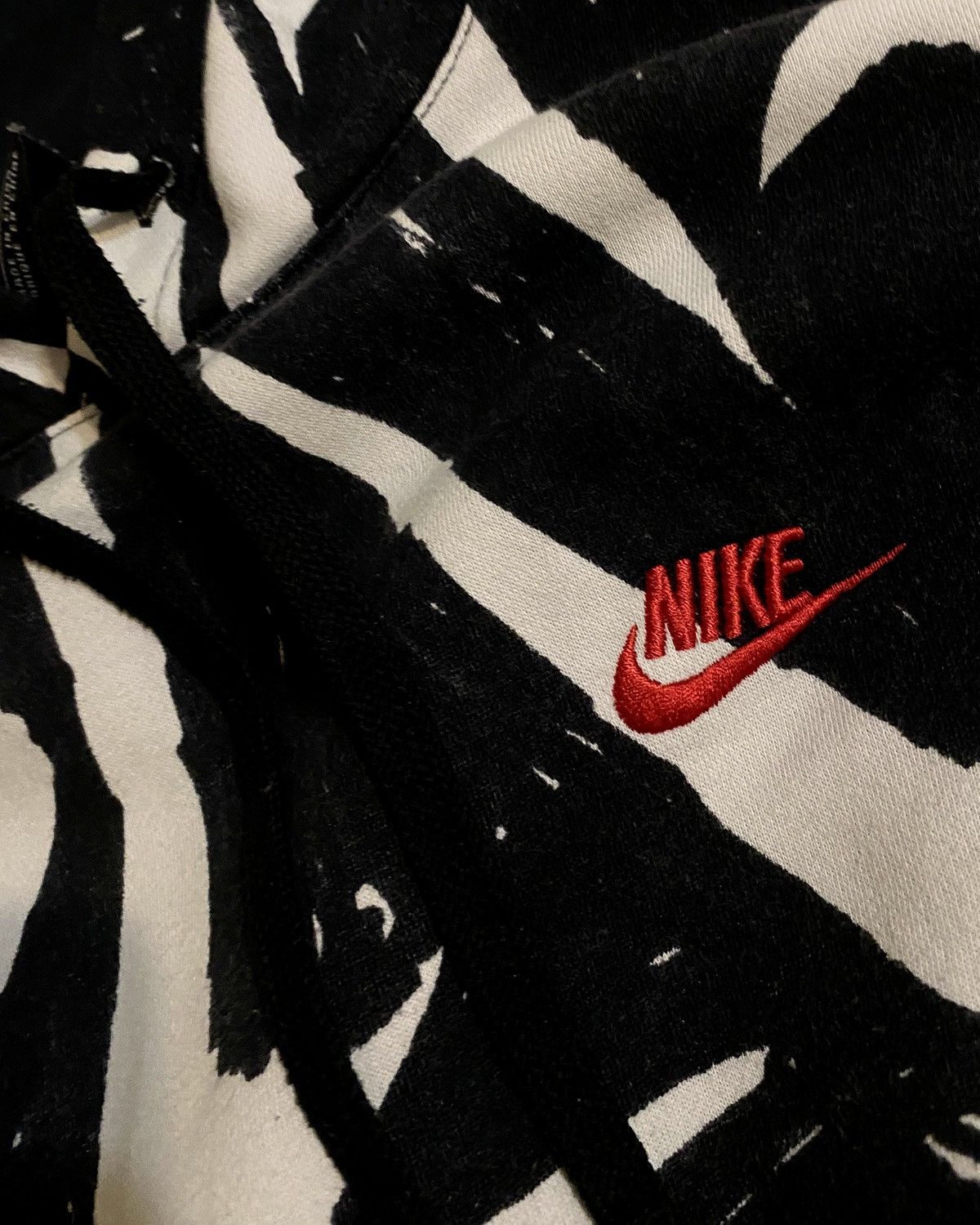 Nike Nike Hoodie All Over Print Swoosh Logo Size US L / EU 52-54 / 3 - 3 Thumbnail