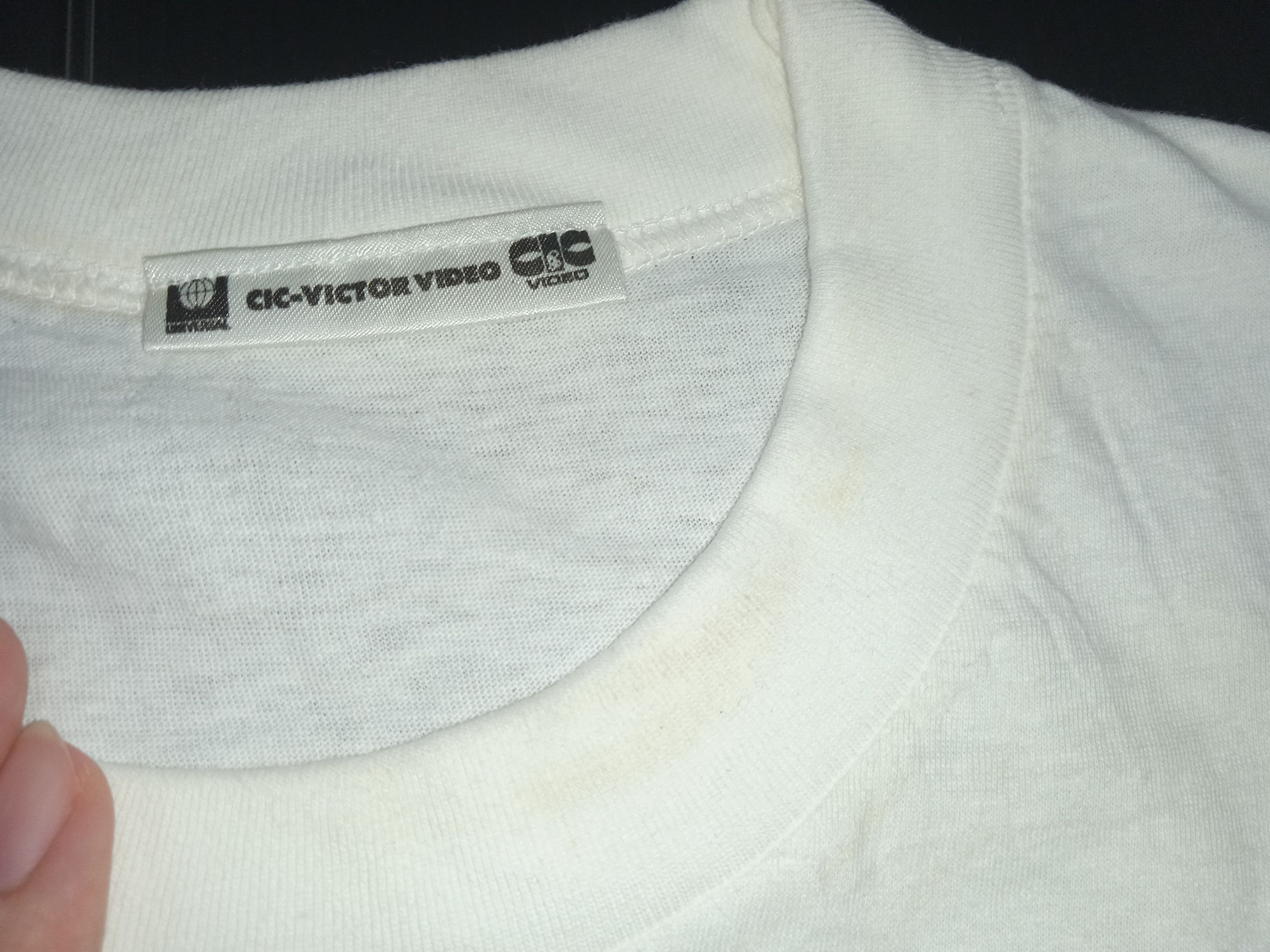 Vintage Vintage 80s TWINS Schwarzenegger Devitto T-Shirt Movie Film Size US M / EU 48-50 / 2 - 9 Thumbnail