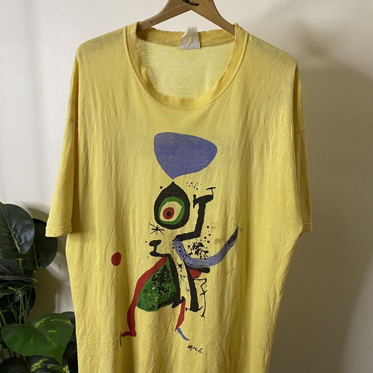 Vintage Vintage 2000 Joan Miró Succ Miro Art T-Shirt Size US XL / EU 56 / 4 - 2 Thumbnail