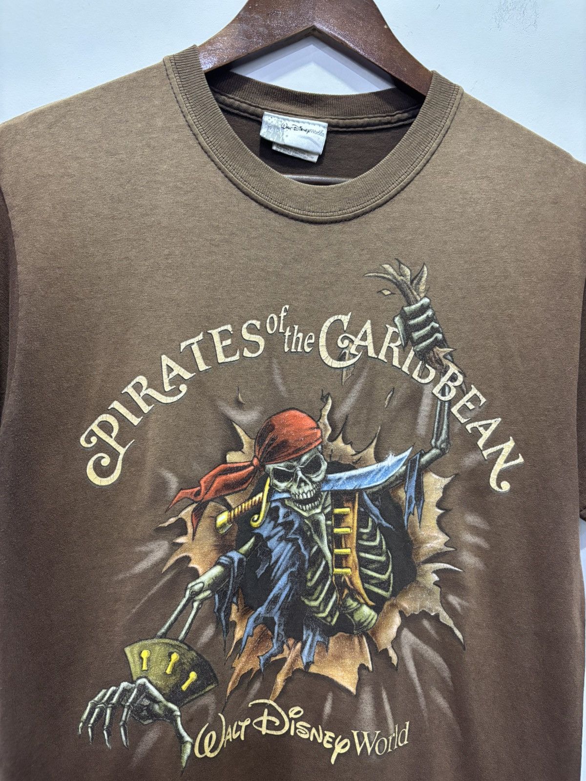 Vintage Vintage Pirate Of Caribbean Tshirt Size US S / EU 44-46 / 1 - 3 Thumbnail
