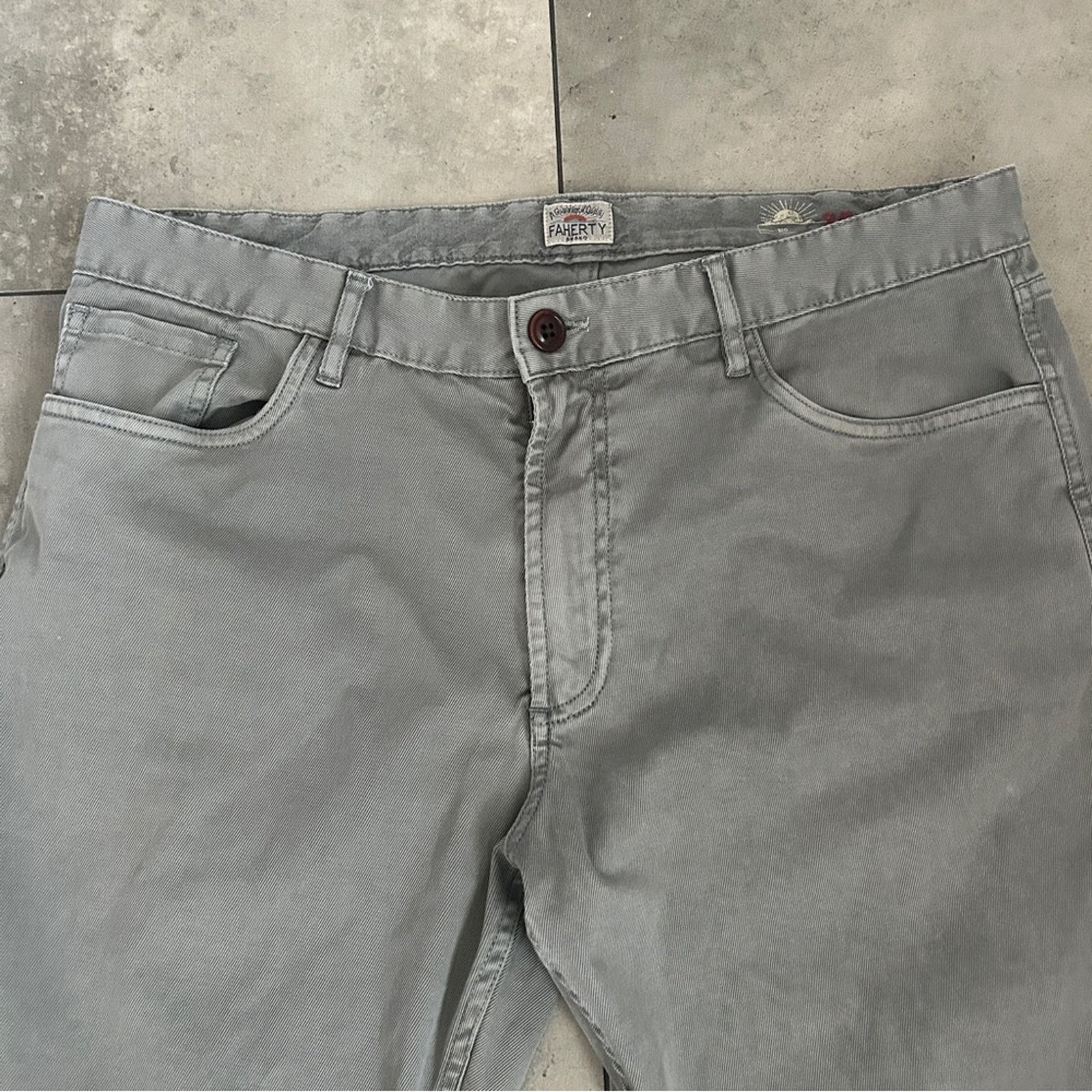 Faherty Faherty gray soft wash denim pants jeans size 35 waist. Size US 35 - 9 Thumbnail