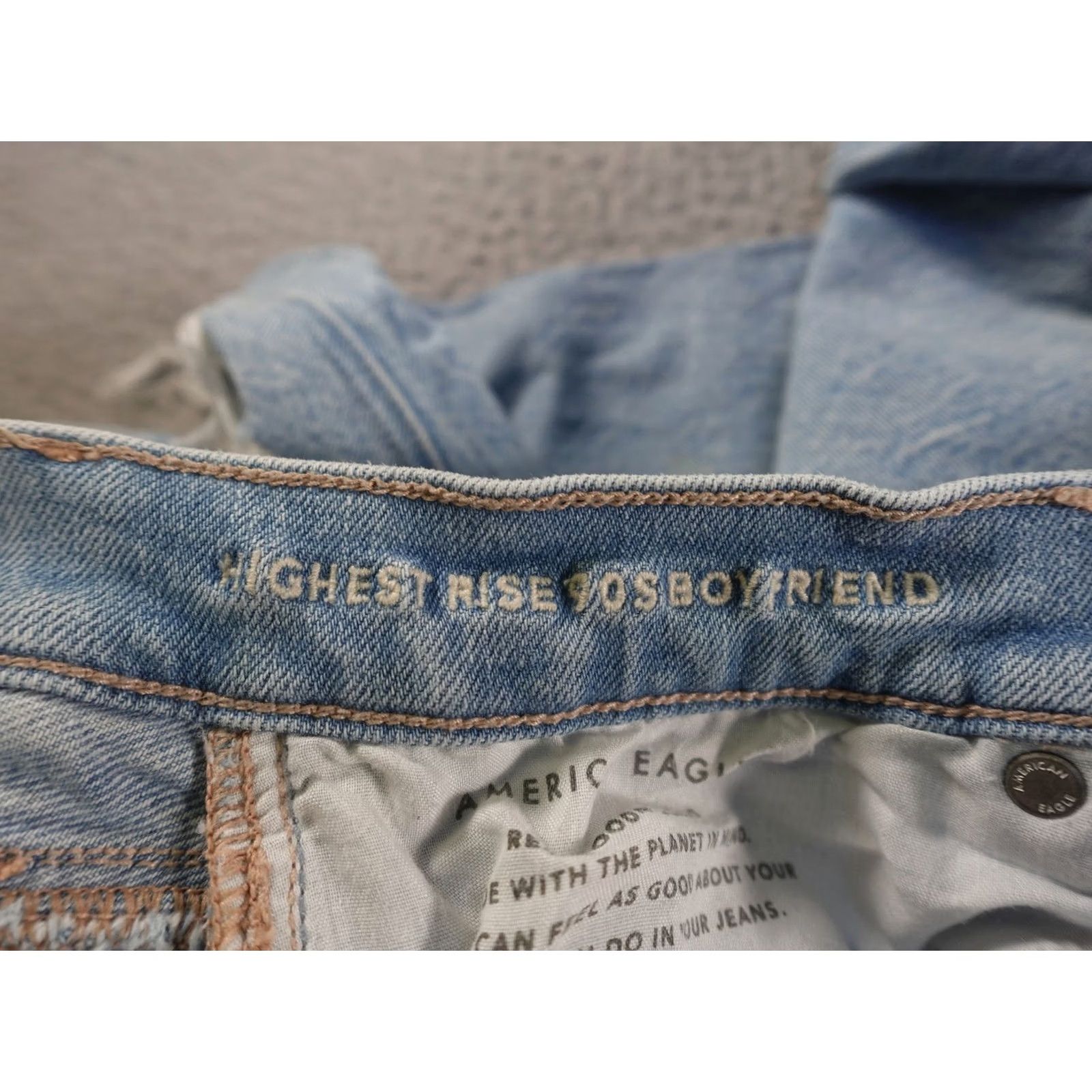 American Eagle Outfitters VINTAGE American Eagle Jeans Womens 8 Blue Highest Rise 90s Boyfriend Distressed Denim Size 30" / US 8 / IT 44 - 4 Thumbnail