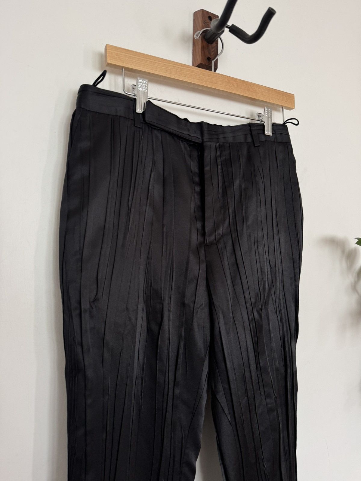Saint Laurent Paris Silk Pleated Trousers Runway Size US 30 / EU 46 - 2 Thumbnail