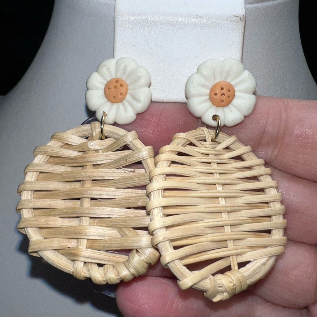 Other Wicker and Polymer Daisy Earrings Size ONE SIZE - 5 Thumbnail