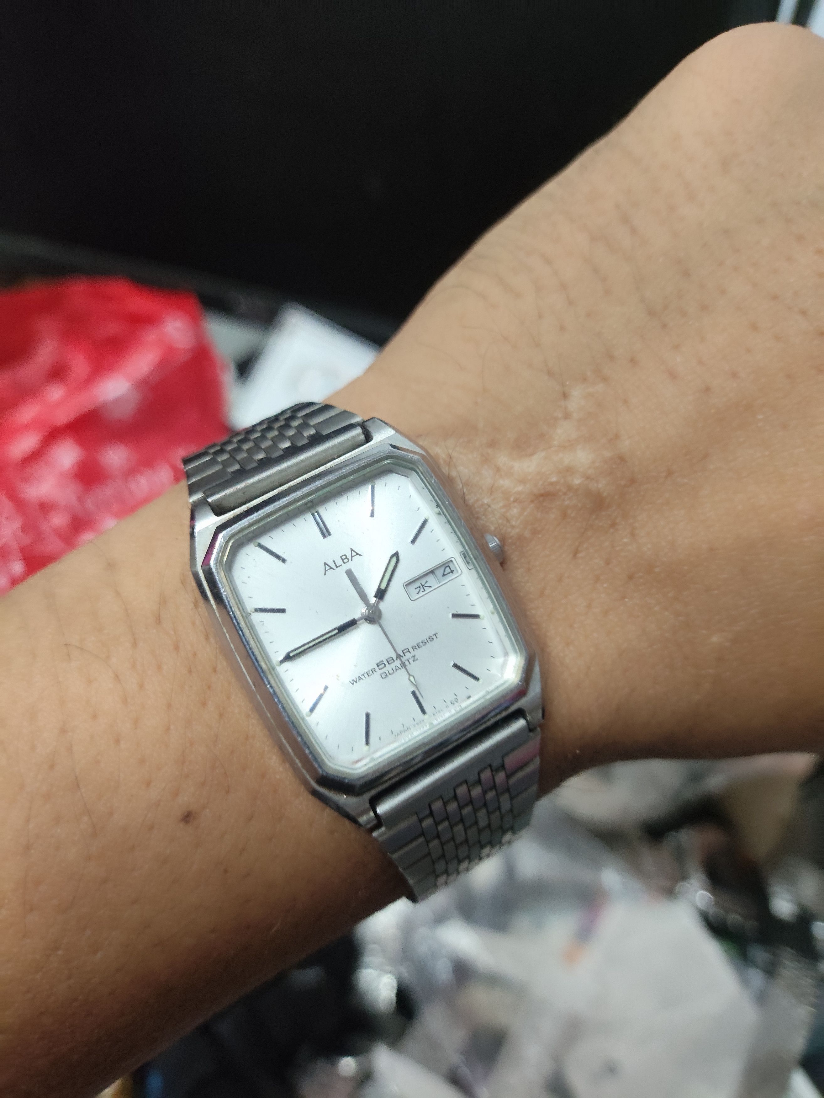 ALBA Vintage ALBA JAPAN WATCH Analog Quartz (Need Service) Size ONE SIZE - 1 Thumbnail