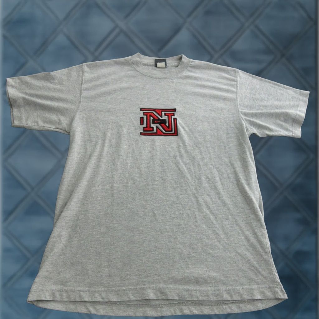 Nike VINTAGE Nike Nebraska Cornhuskers Shirt Mens L Gray N Logo T-Shirt Size US L / EU 52-54 / 3 - 1 Thumbnail