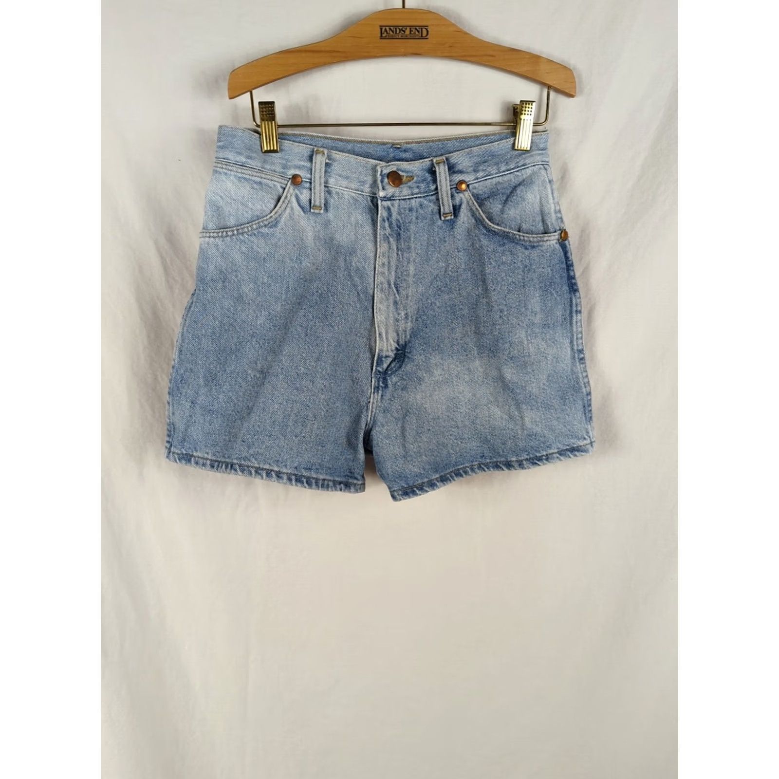 Wrangler VINTAGE Wrangler Shorts Women's 9 Denim Blue 90s Western 5-Pocket Wrangler Brand Regular Mom Rise See Pictures US Made XS? Size 30" / US 8 / IT 44 - 5 Thumbnail