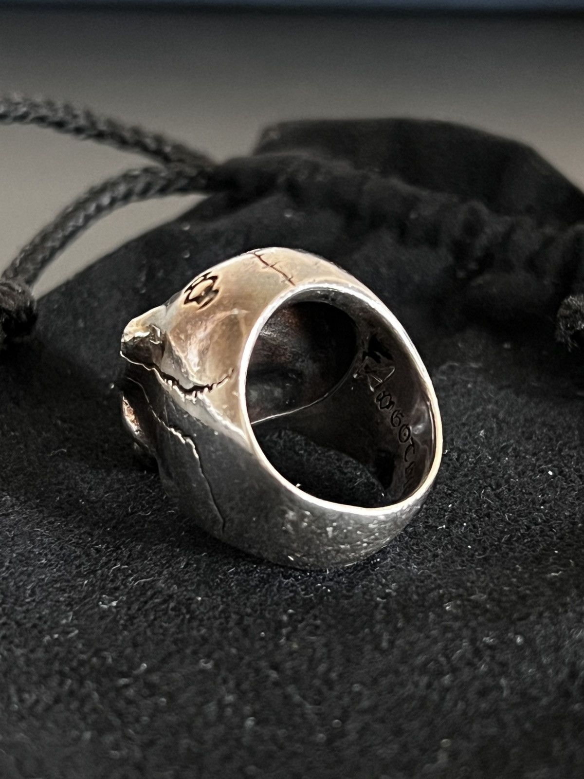 Yohji Yamamoto Gothic Yohji Yamamoto Alien Skull Ring JP16 Size ONE SIZE - 4 Thumbnail