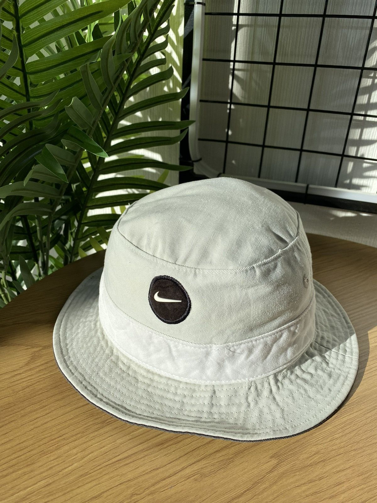 Nike × Vintage Nike Bucket Hat Vintage Size M Beige Logo y2k Styled Unisex Size 34 - 2 Thumbnail