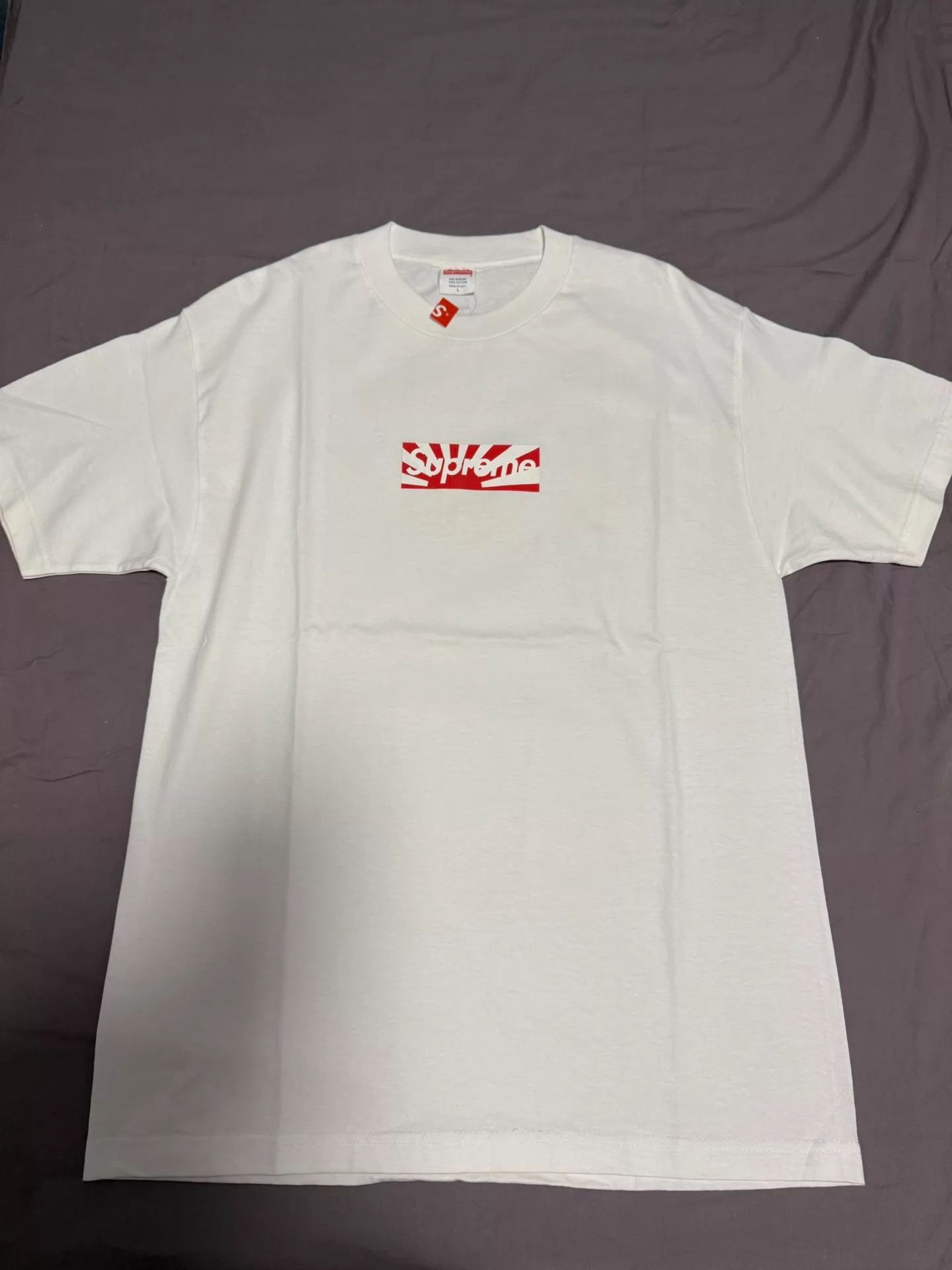 Supreme Supreme Box Logo Tee Japan Relief L New with Tags Size US L / EU 52-54 / 3 - 4 Thumbnail