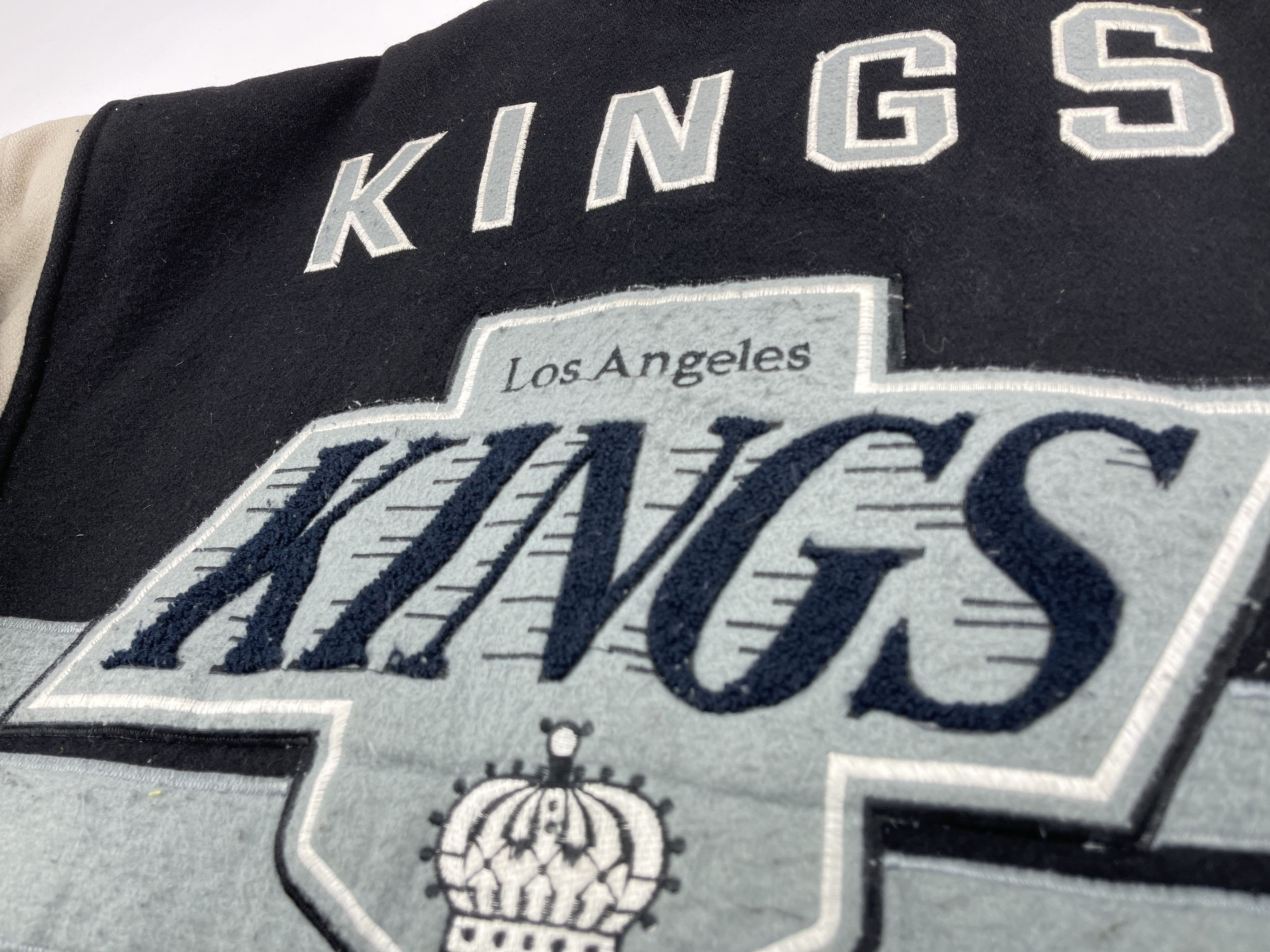 NHL NHL Los Angeles Kings jacket, Campri Teamline, vintage 90s L Size US L / EU 52-54 / 3 - 8 Thumbnail
