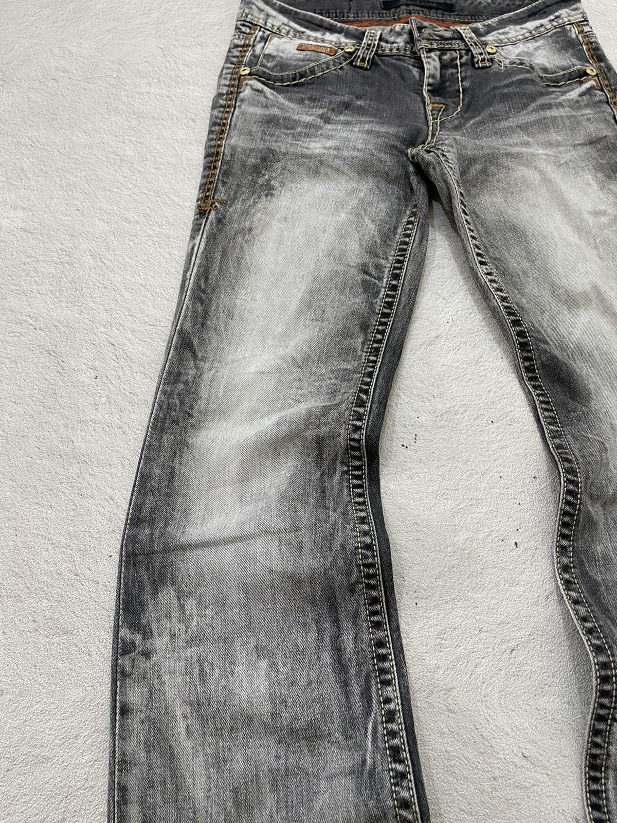 Japanese Brand 00s Buckaro Flare Denim Mudwash Grey Y2K Japan Size US 28 / EU 44 - 4 Thumbnail