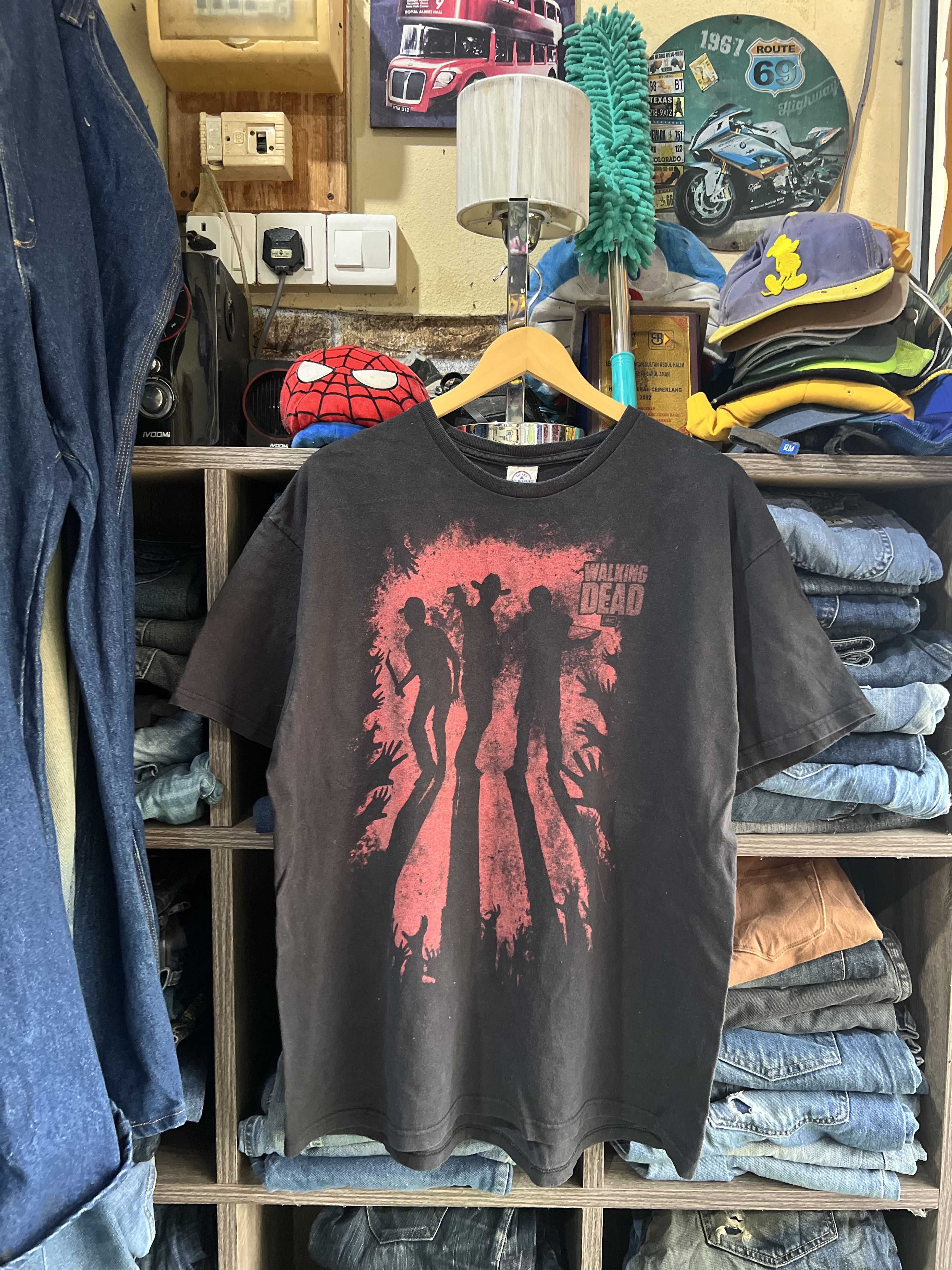 Expert Horror 🔥Vintage Delta Walking Dead Movie Tee Size US L / EU 52-54 / 3 - 11 Thumbnail