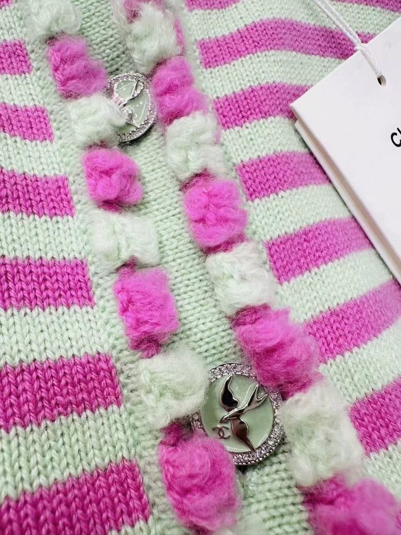 Chanel Chanel 25s new pink green striped lace knitted cardigan ja Size XS / US 0-2 / IT 36-38 - 4 Thumbnail