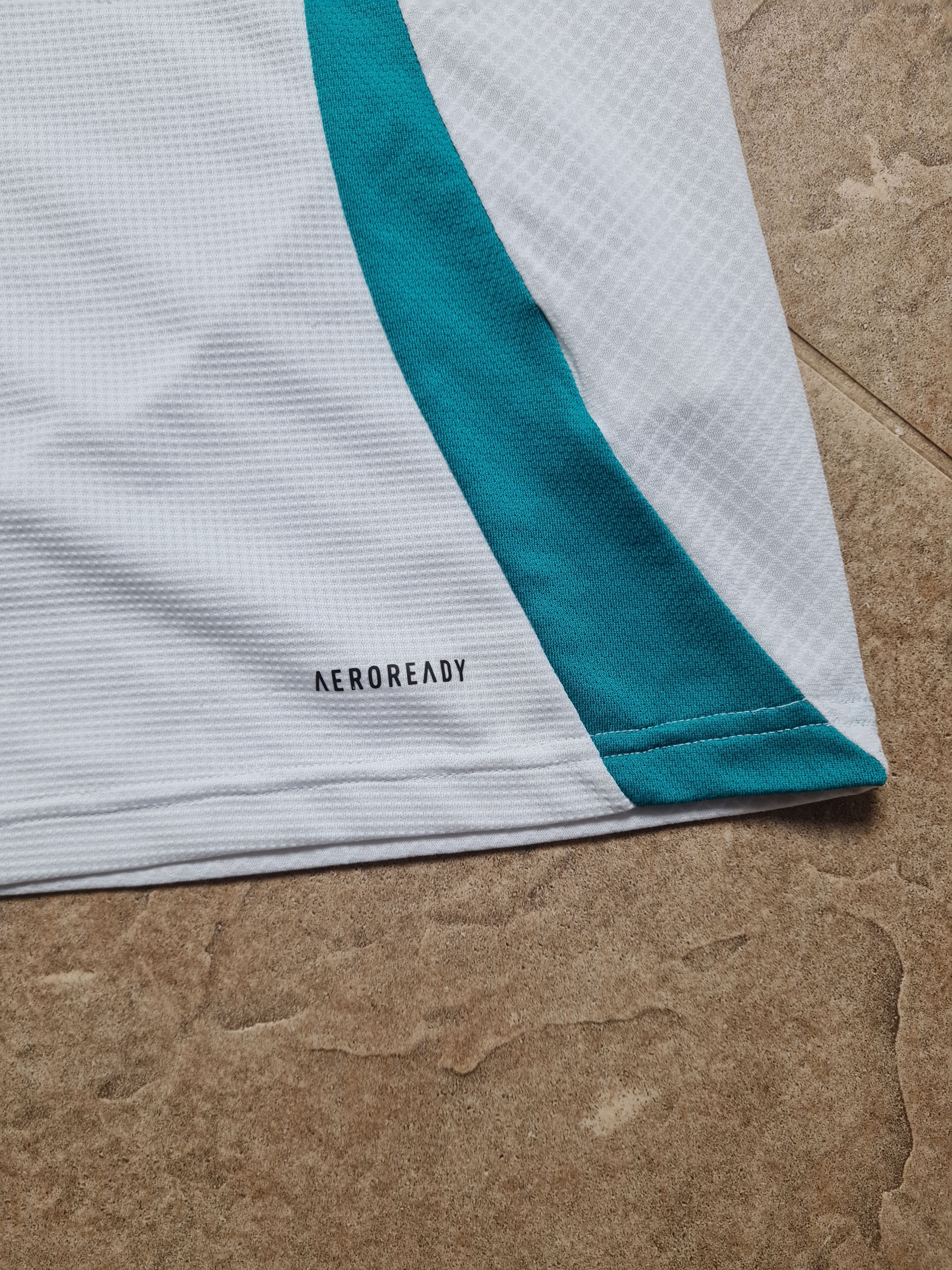 Adidas Adidas Newcastle United 24/25 Third Authentic ISAK #14 Size US L / EU 52-54 / 3 - 3 Thumbnail