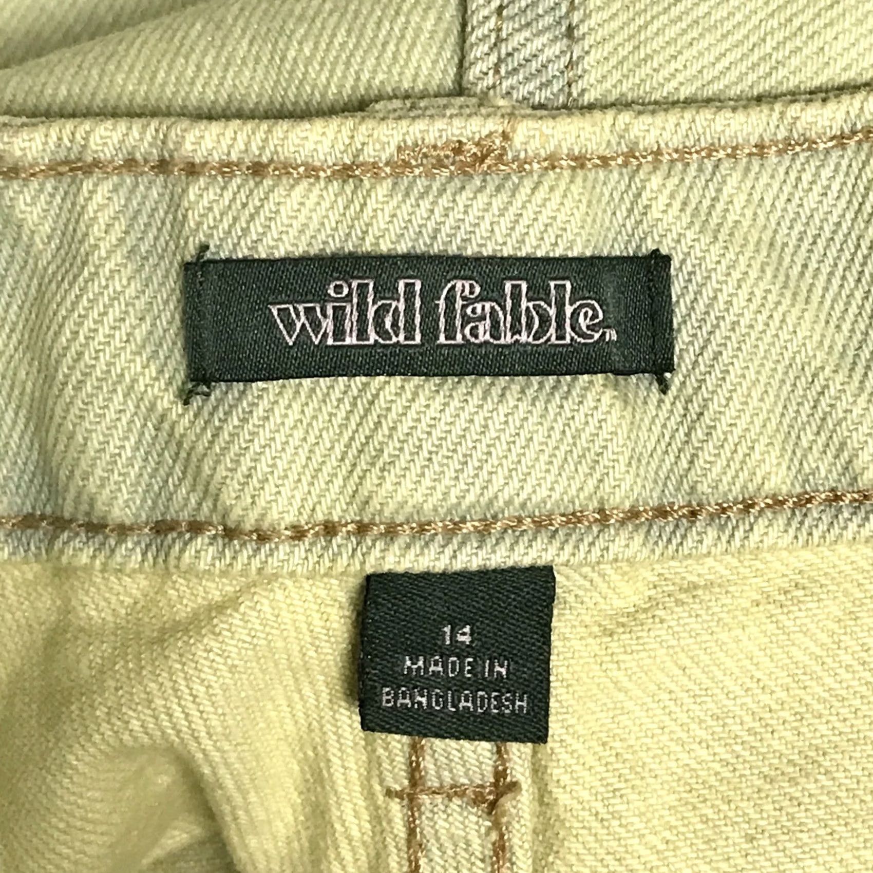 Vintage VINTAGE Wild Fable Women Lime Green High-Rise Frayed Distressed Denim Bermuda Shorts 14 Size 36" / US 14 / IT 50 - 3 Thumbnail