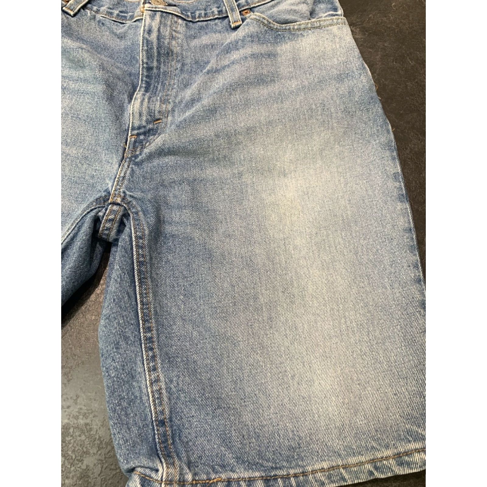 Levi's VINTAGE Levi's Mens Jeans Shorts 38W Relaxed Fit Cotton Denim Casual 90s Mens Size US 34 / EU 50 - 3 Thumbnail