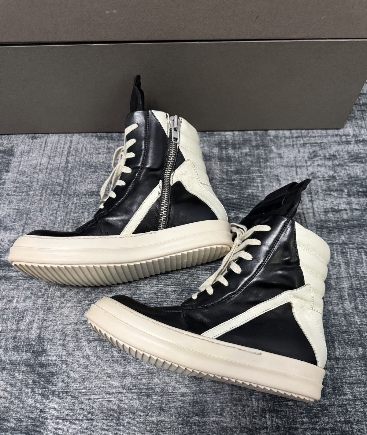 Rick Owens Rick Owens Mainline Triangle Sneakers Size US 8 / IT 38 - 4 Thumbnail