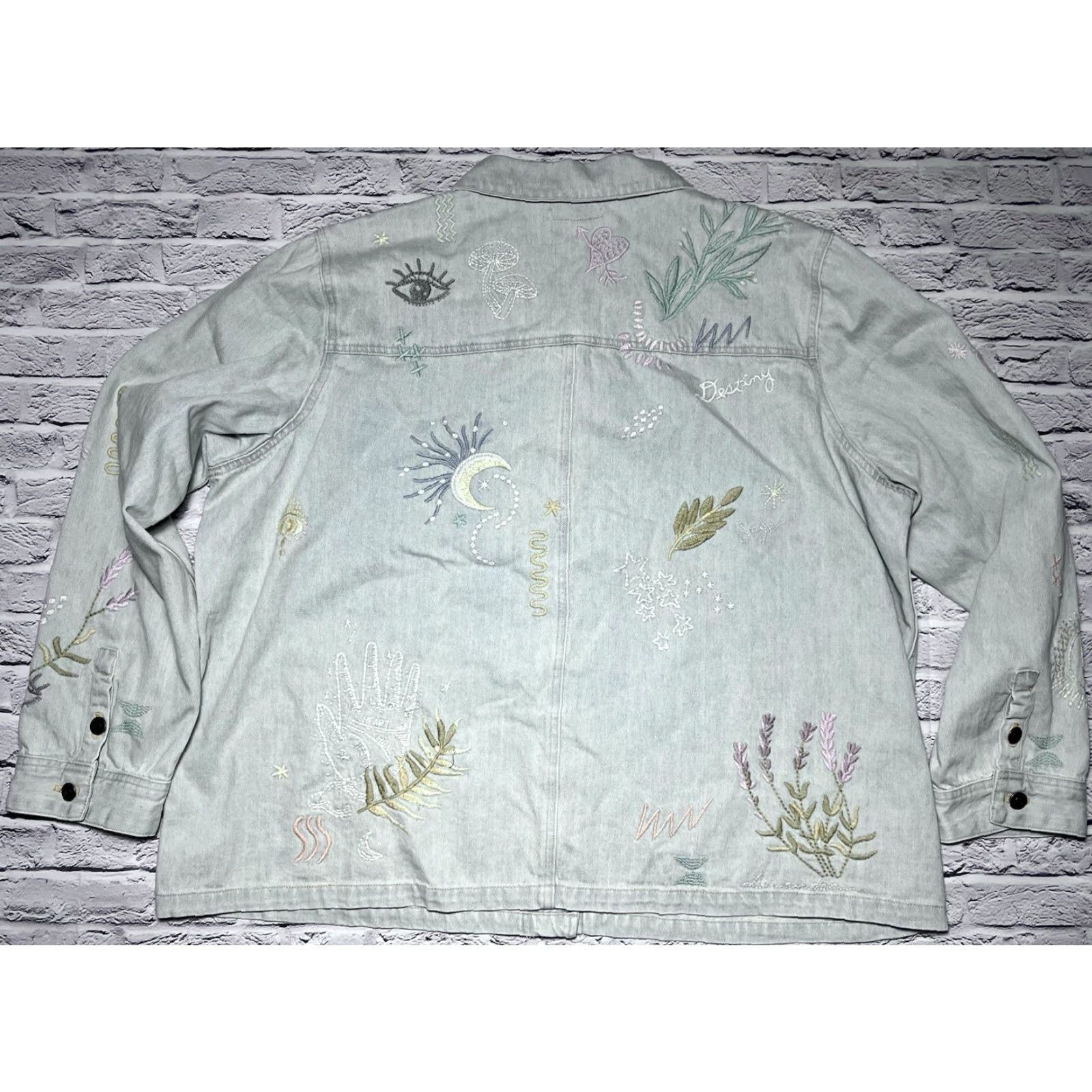Johnny Was Johnny Was Embroidered Denim Jacket XXL Women Floral 2XL Blue Cotton Jacket Plus Size Embroidered Button Closure Size XXL / US 16-18 / IT 52-54 - 5 Thumbnail