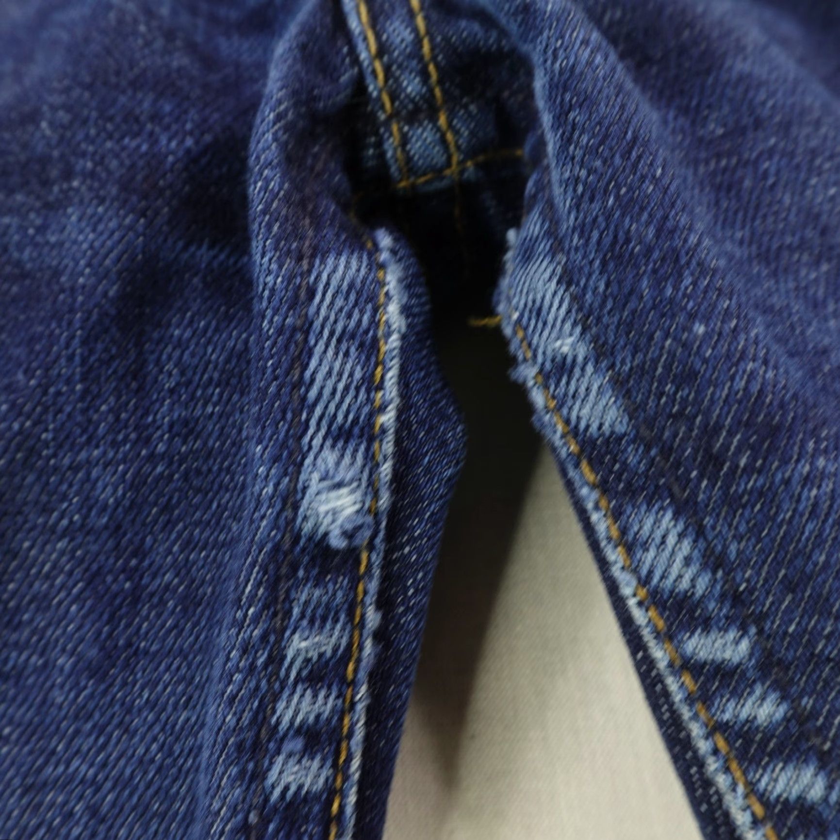 Levi's VINTAGE Levi's 501 Jeans Men 29x34 Blue Dark Wash Button Fly Denim Straight 1980s Mens Jeans Size US 28 / EU 44 - 4 Thumbnail