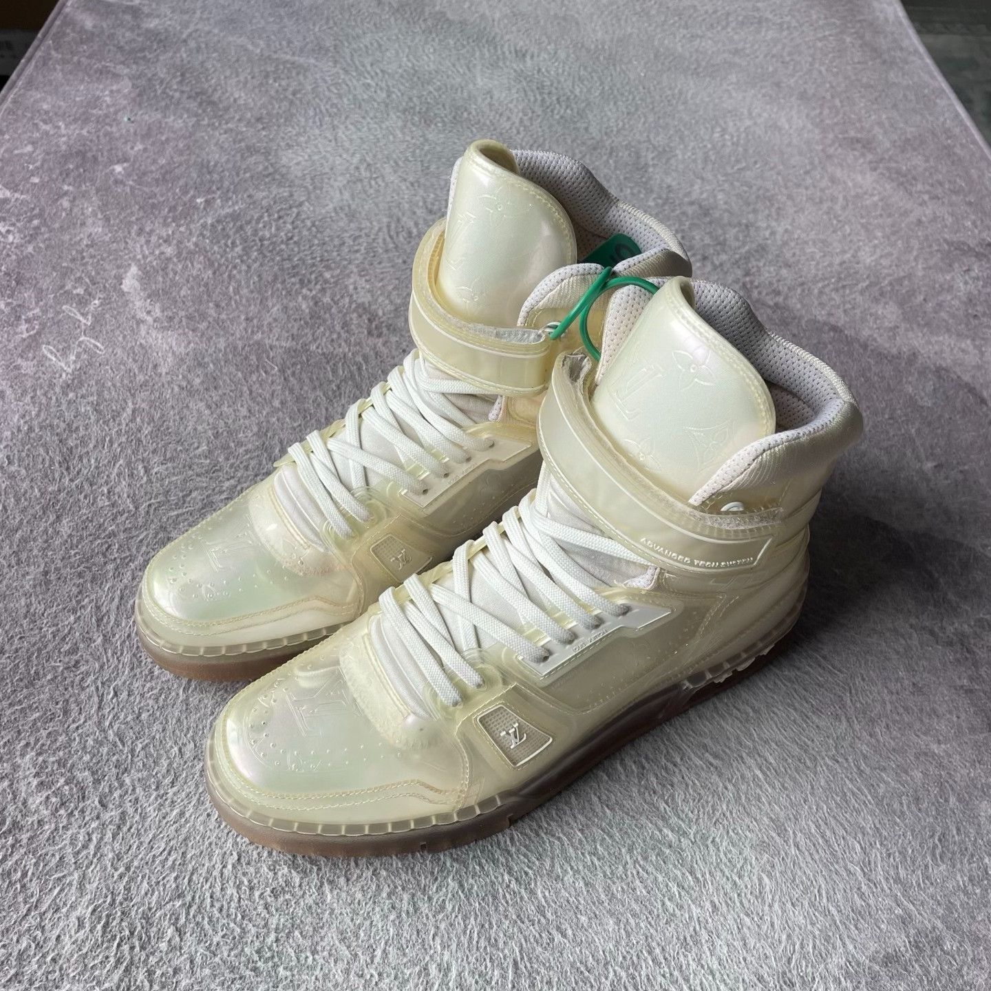 Louis Vuitton Louis Vuitton Training White Hitop Sneakers 42 Men Size US 9 / EU 42 - 1 Thumbnail