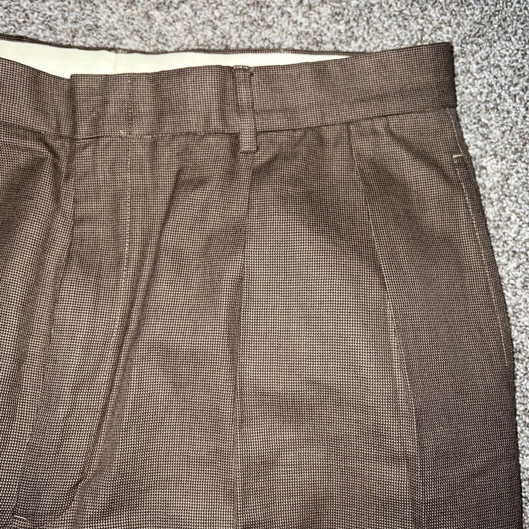 Polo Ralph Lauren Polo Ralph Lauren Pants Dress Pants Brown Mens 35x32 Regular Size Inseam 32 Brown Size US S / EU 44-46 / 1 - 2 Thumbnail