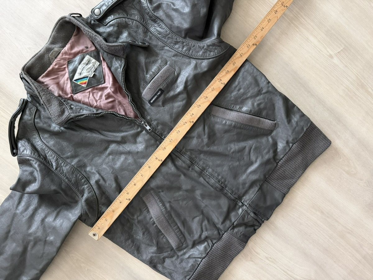 Members Only Vintage 80s Members Only Leather Bomber Jacket Sz 42 * Size US M / EU 48-50 / 2 - 6 Thumbnail