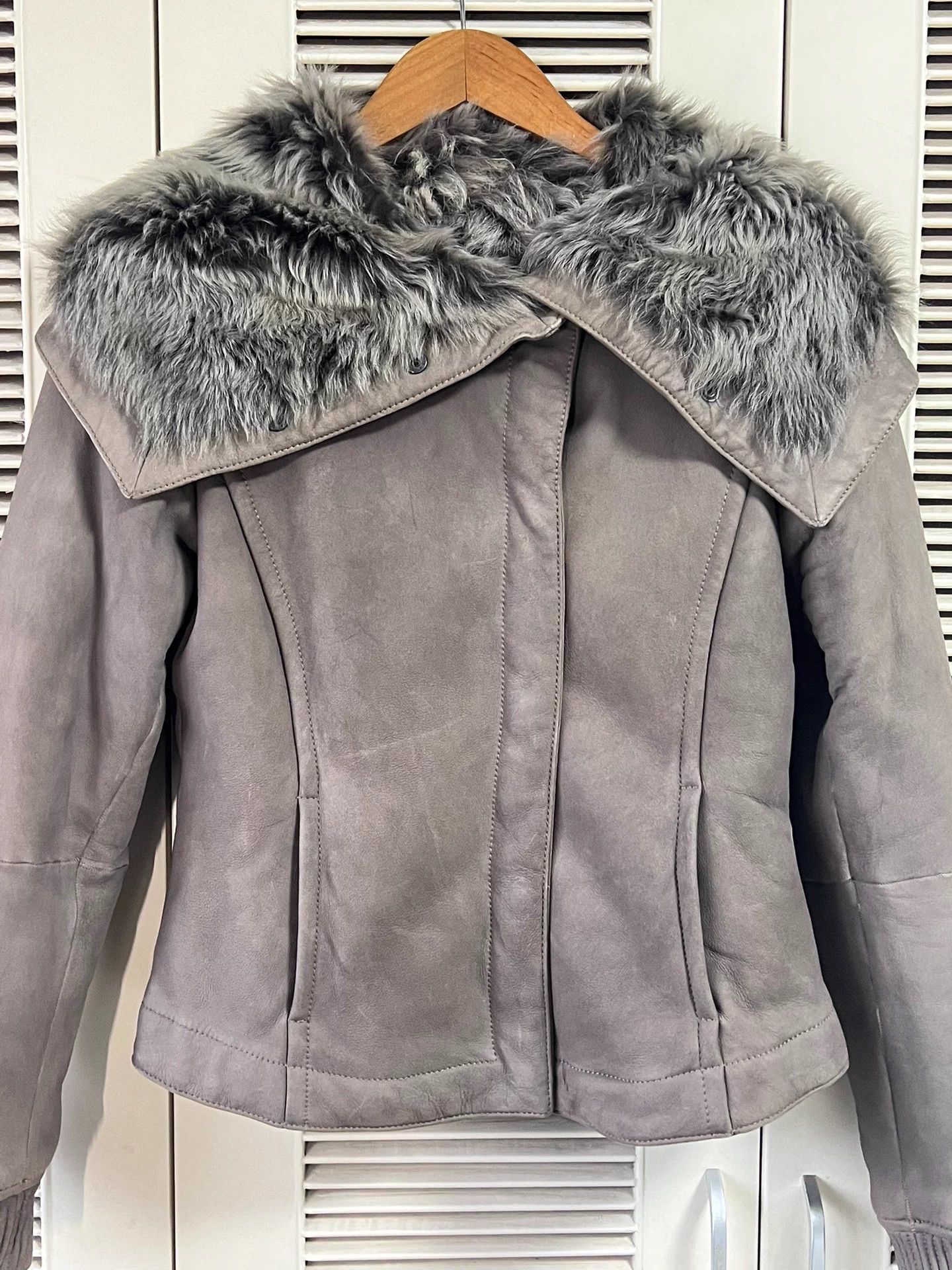Max Mara Max Mara Short Fur Collar Fall/Winter Coat 38 Size S / US 4 / IT 40 - 3 Thumbnail