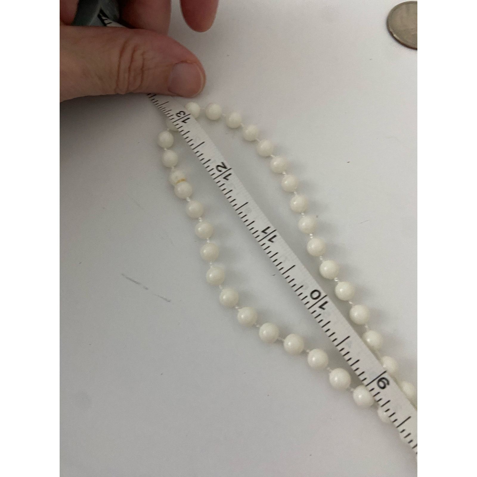 Vintage Vintage white bead necklace Size ONE SIZE - 2 Thumbnail