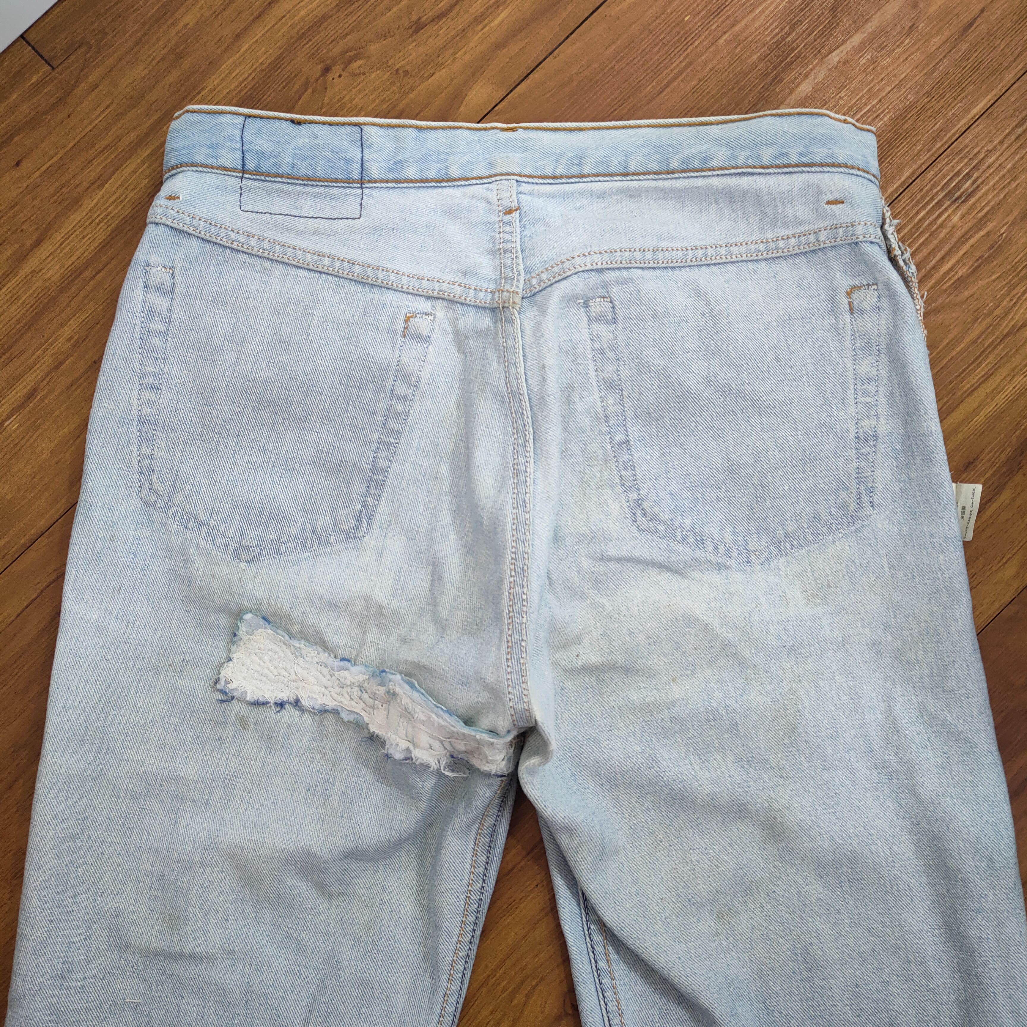 Levi's Vintage Clothing VINTAGE LEVI'S 501 USA LIGHT WASH RUSTY FADED JEAN DENIM Size US 32 / EU 48 - 12 Thumbnail