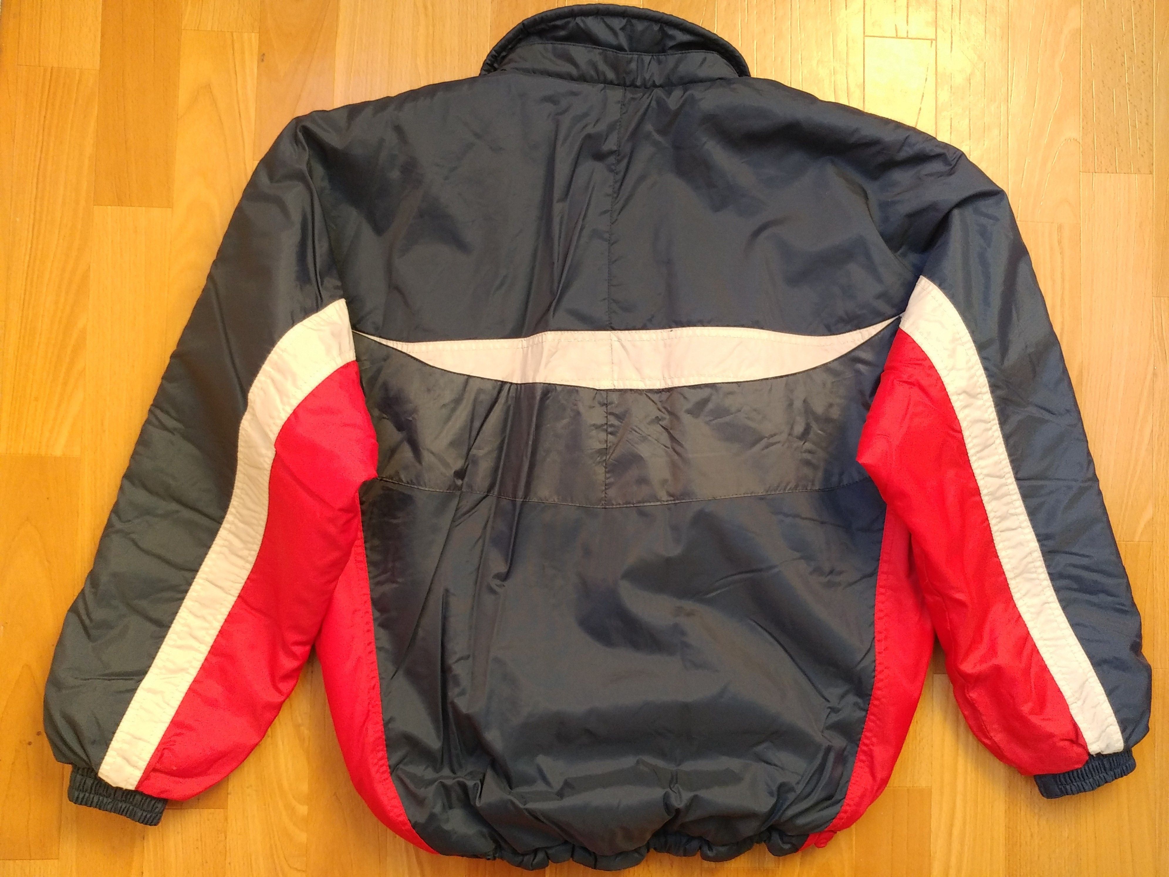 Fila FILA jacket, vintage, 90s hip hop windbreaker skater Y2K S Size US S / EU 44-46 / 1 - 2 Thumbnail