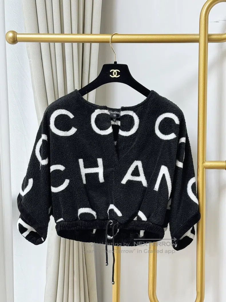 Chanel Chanel 23M coco beach series black and white letter towel Size XS / US 0-2 / IT 36-38 - 1 Thumbnail